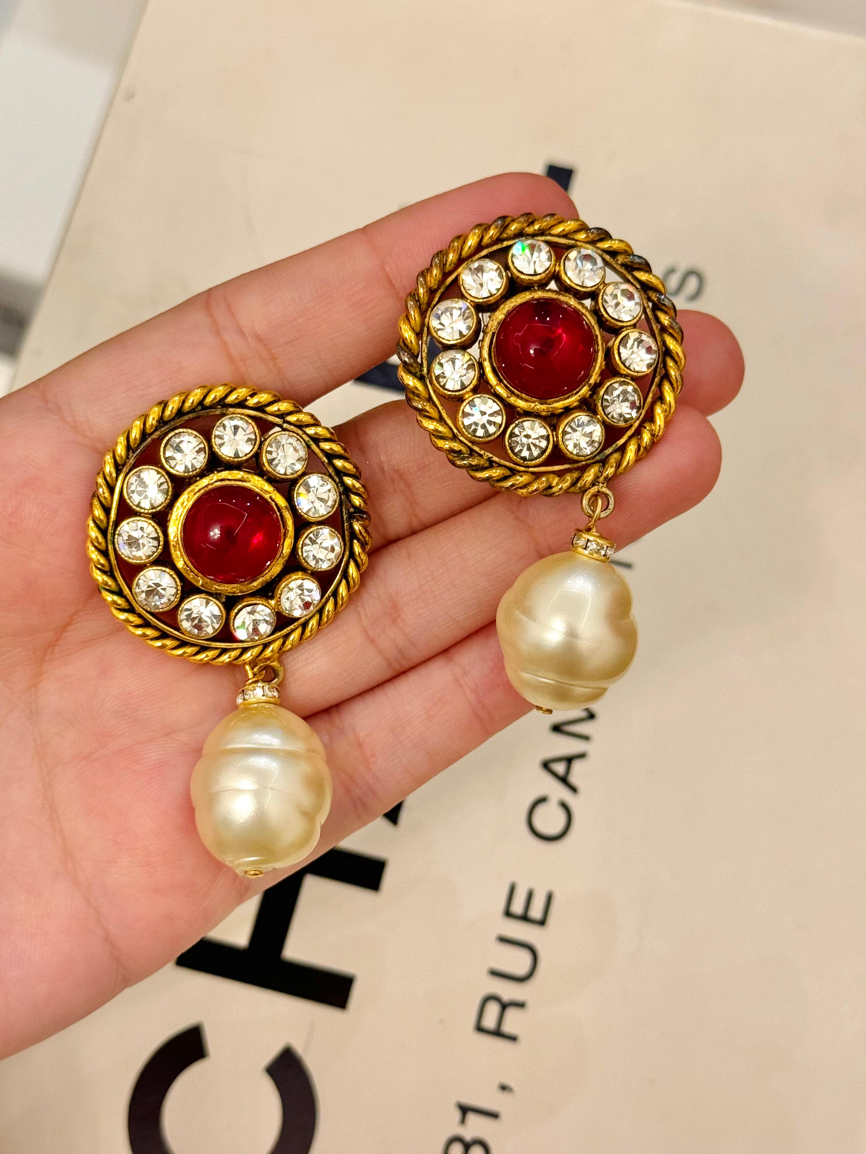 Chanel Haute Couture 1986 Boucles d'oreilles à clip Gripoix en vente 2
