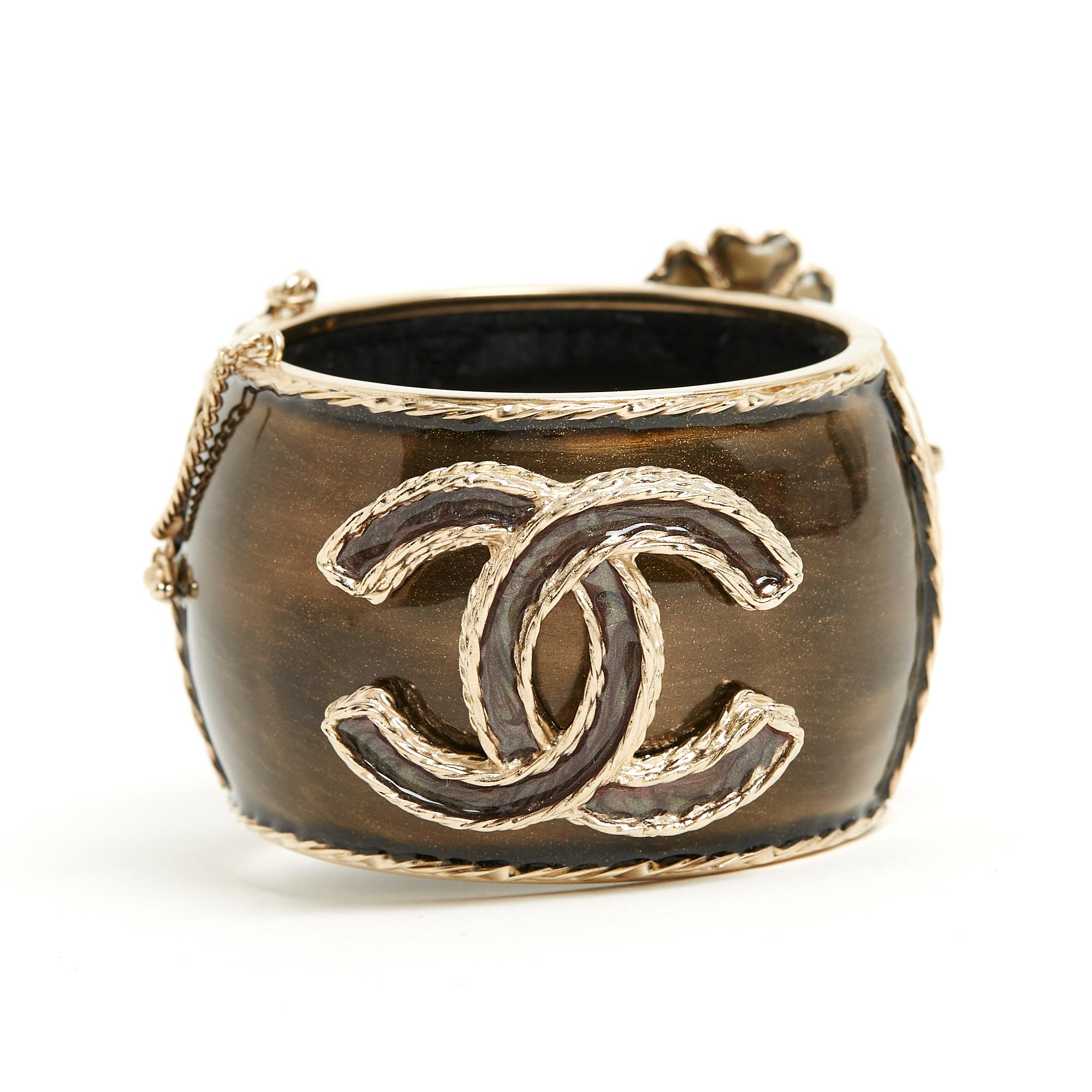 chanel camelia bracelet