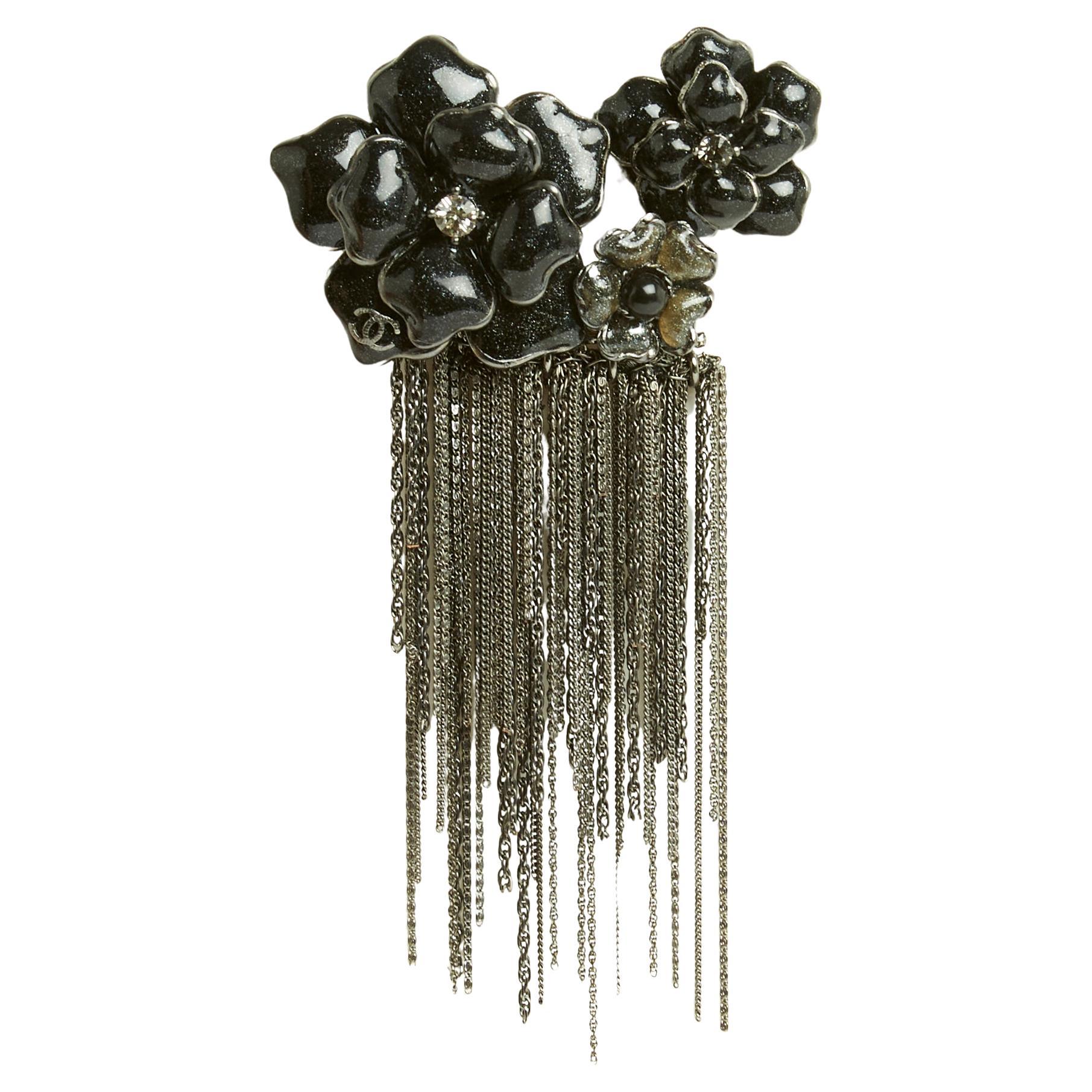 Chanel Haute Couture Brooch maxi black glass camelia and chains For Sale