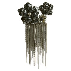 Chanel Haute Couture Broche maxi verre noir camélia et chaînes