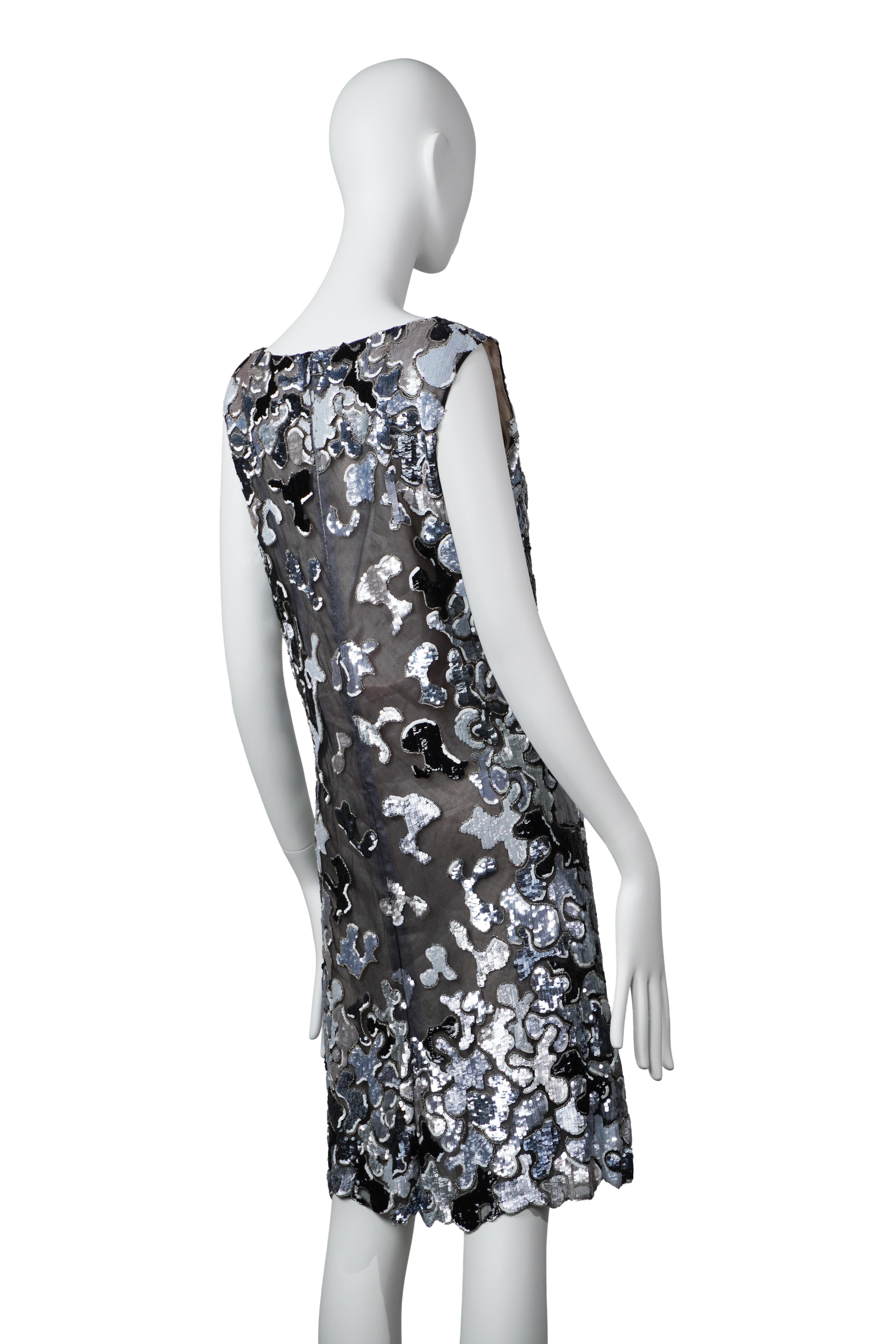 CHANEL HAUTE COUTURE by KARL LAGERFELD F/W 2007 Laufstegkleid im Angebot 5