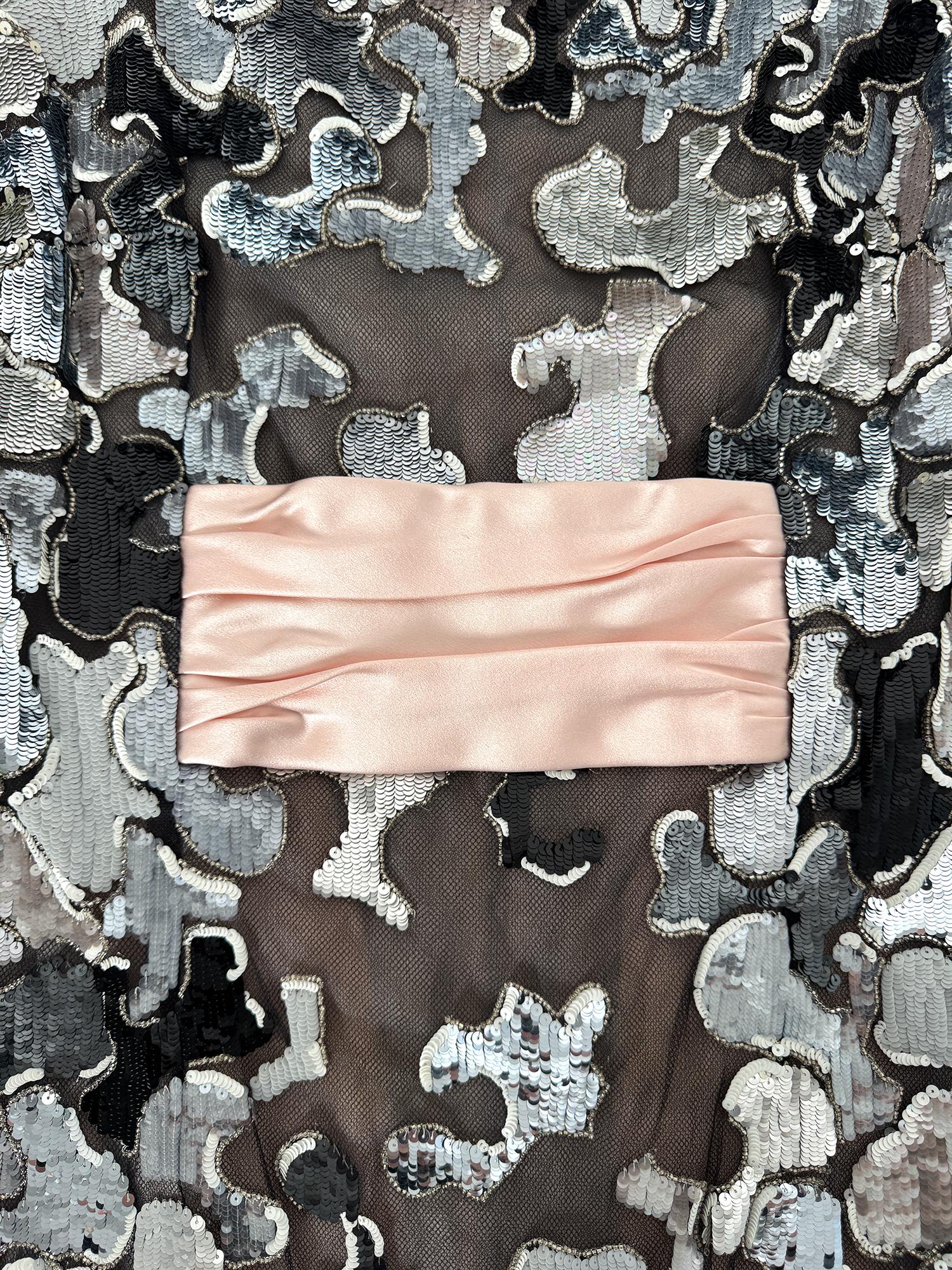 CHANEL HAUTE COUTURE by KARL LAGERFELD F/W 2007 Laufstegkleid im Angebot 10