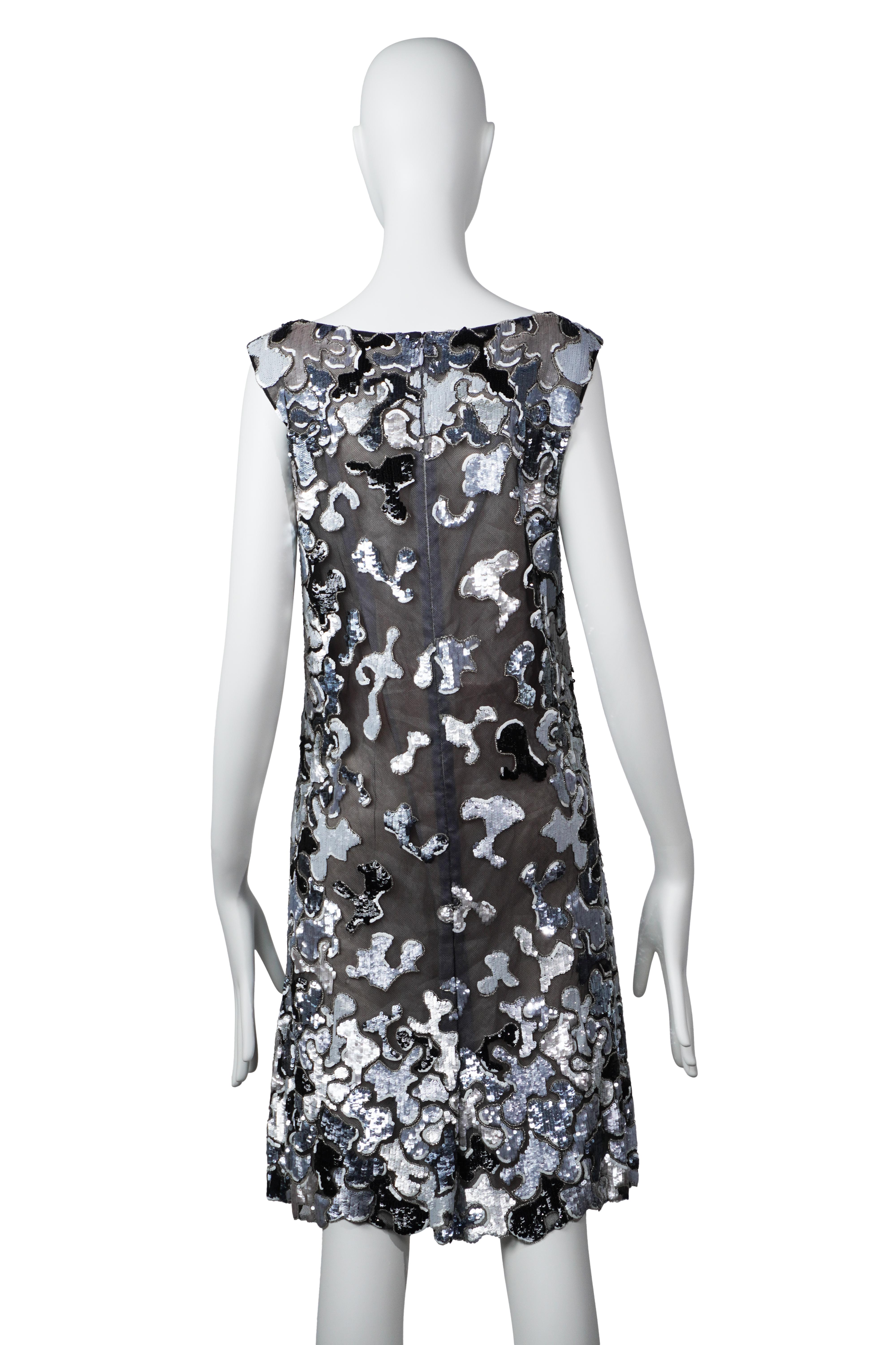 CHANEL HAUTE COUTURE by KARL LAGERFELD F/W 2007 Laufstegkleid im Angebot 4