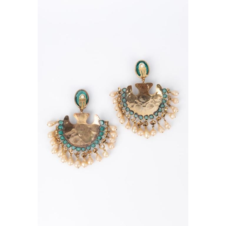 Chanel Haute Couture Golden Metal Earrings, 1981 For Sale 3