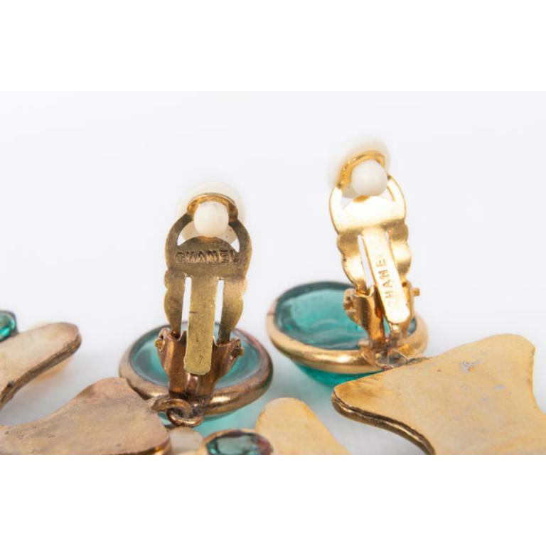 Chanel Haute Couture Golden Metal Earrings, 1981 For Sale 4