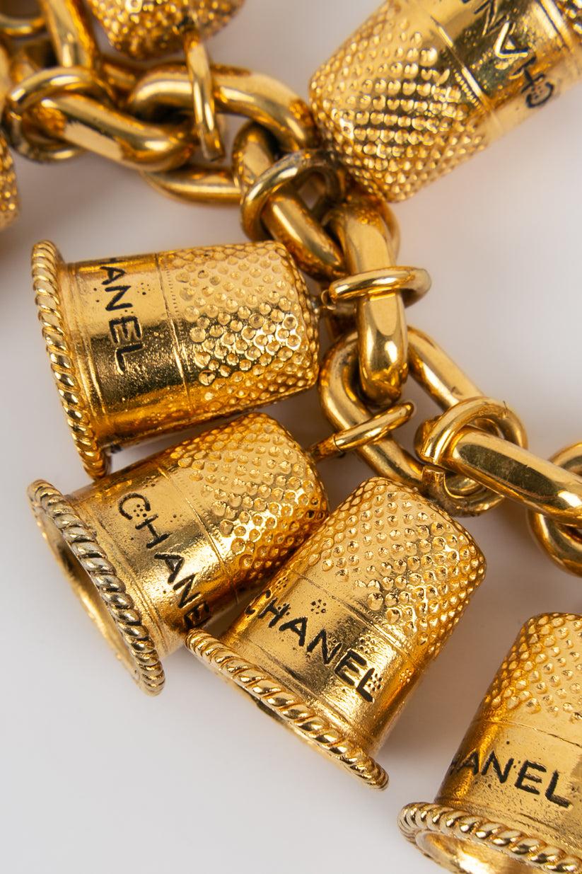 Chanel Haute Couture Metallarmband aus Metall mit Anhängern, die Thimbles symbolisieren im Angebot 3