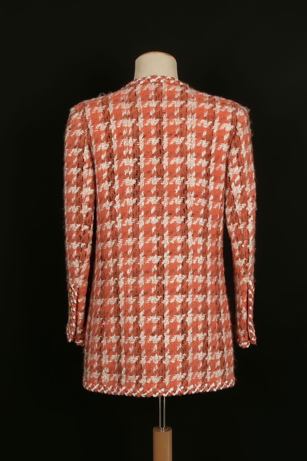 Chanel Haute Couture Orangefarbener plissierter Anzug aus Seide und Tweed im Angebot 7