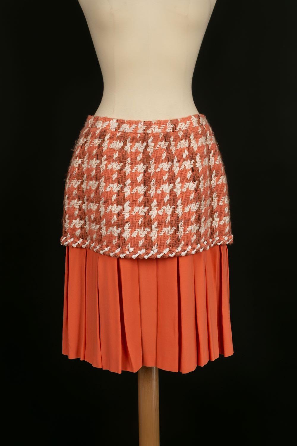 Costume plissé Chanel Haute Couture orange en soie et tweed en vente 14