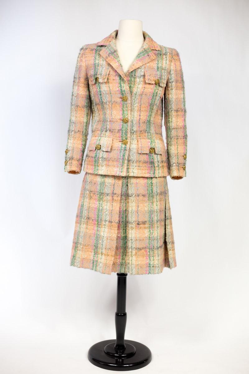 Women's A Chanel Haute Couture skirt suit in Mohair wool tweed numbered 48863 Circa 1970