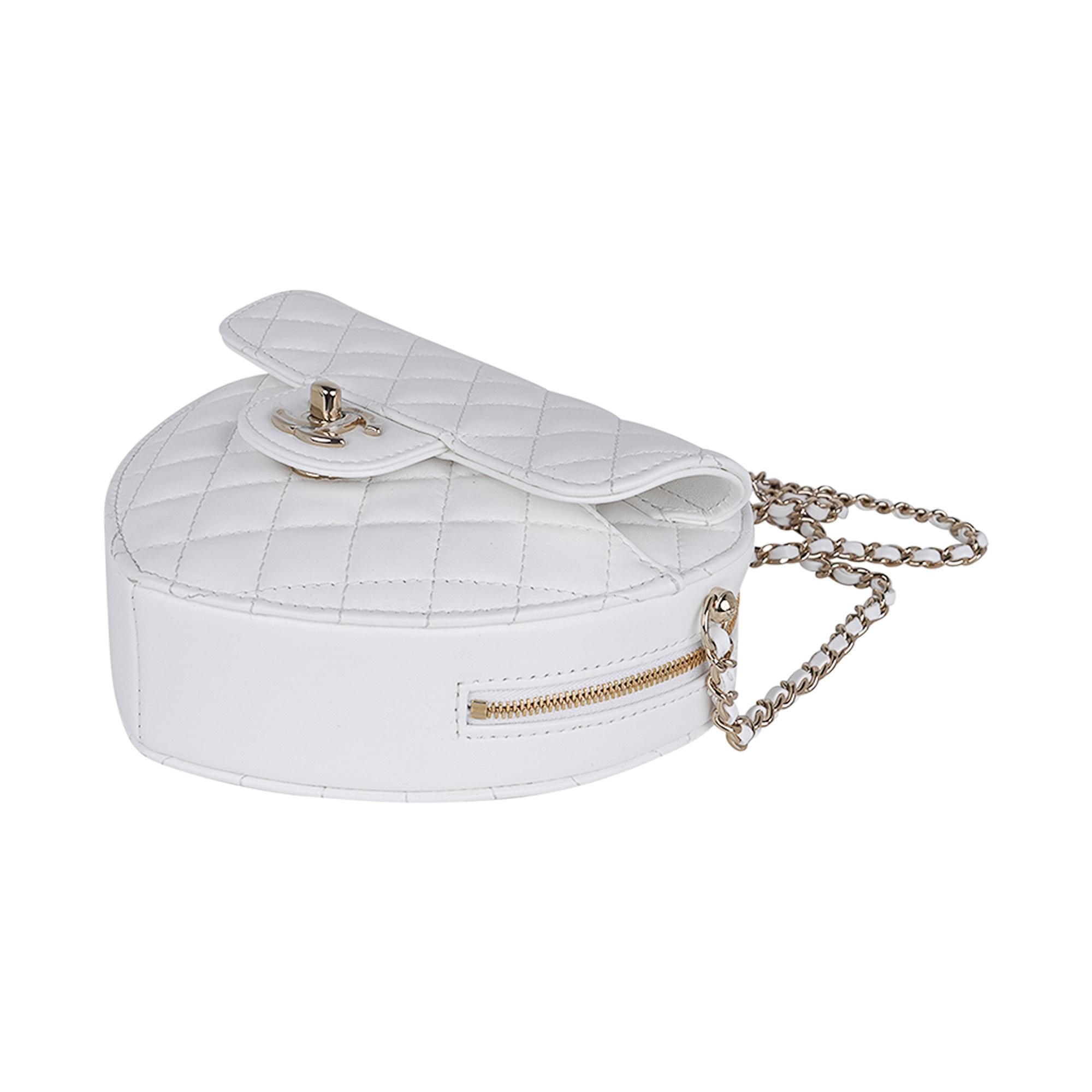 Chanel Heart Bag 2022 SS White Champagne Hardware Limited Edition 3