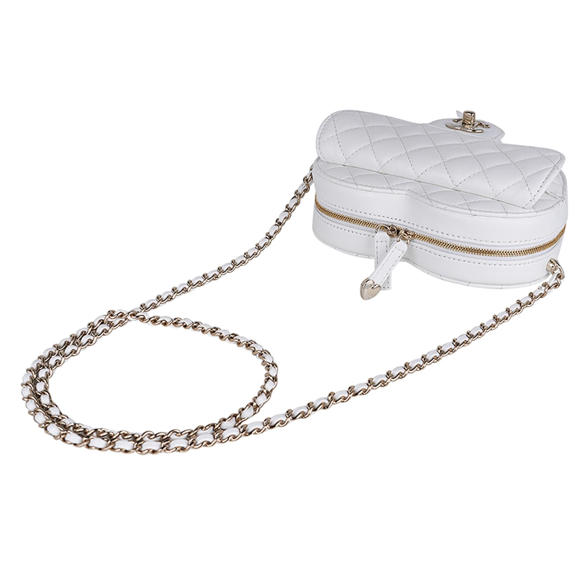 Women's Chanel Heart Bag 2022 SS White Champagne Hardware Limited Edition