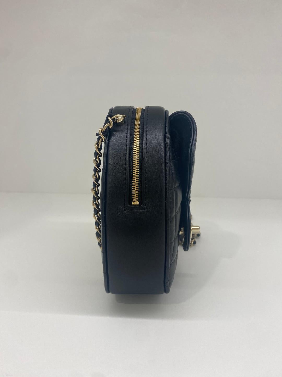 Women's or Men's Chanel Heart bag black large CGHW