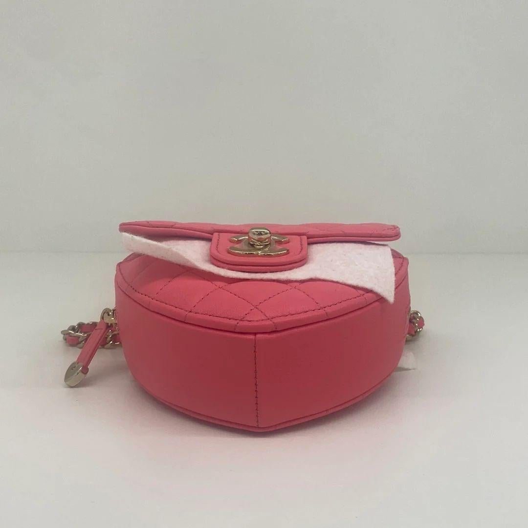Women's or Men's Chanel Heart Bag Pink Small For Sale