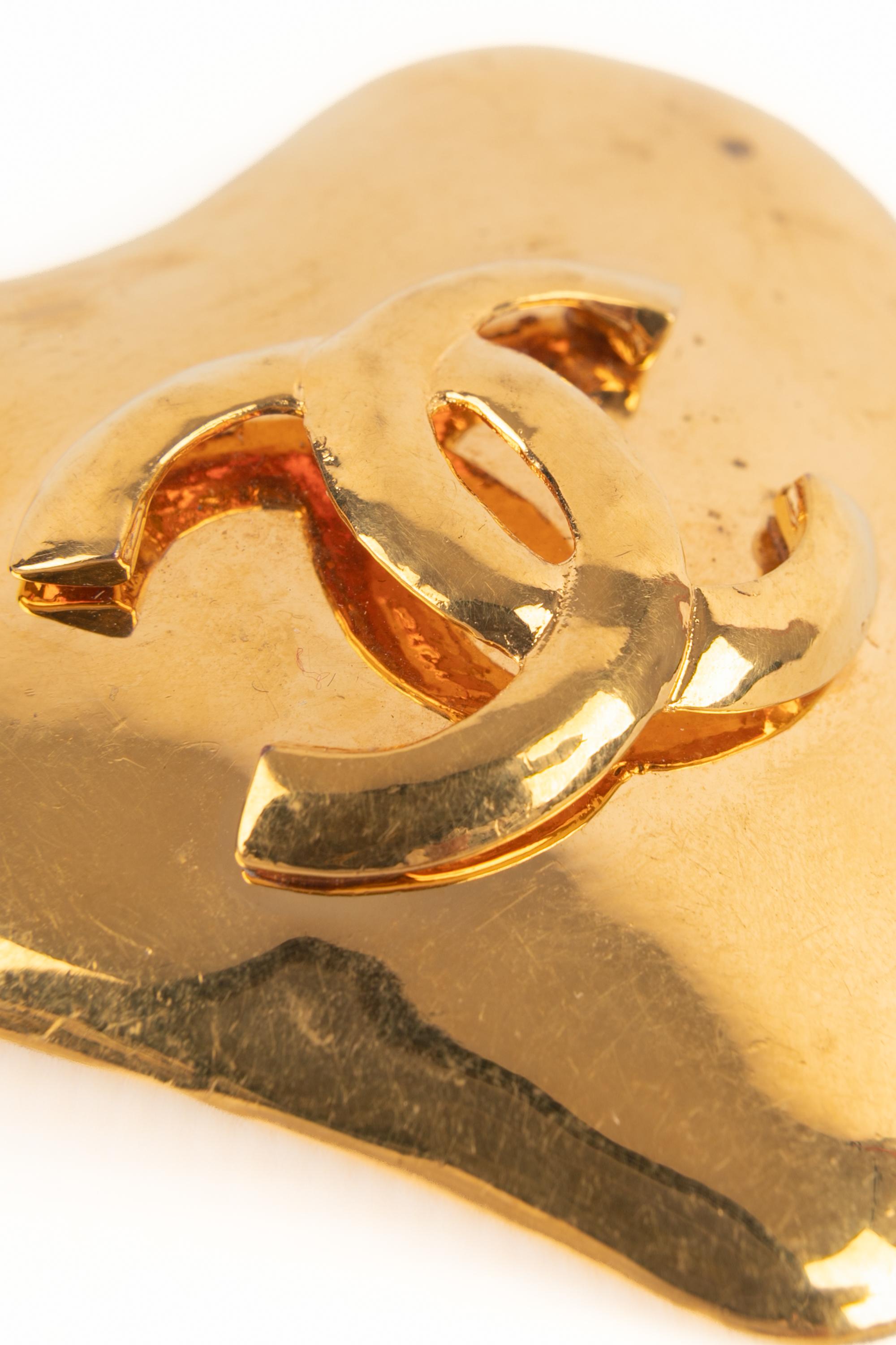 Chanel heart brooch 1