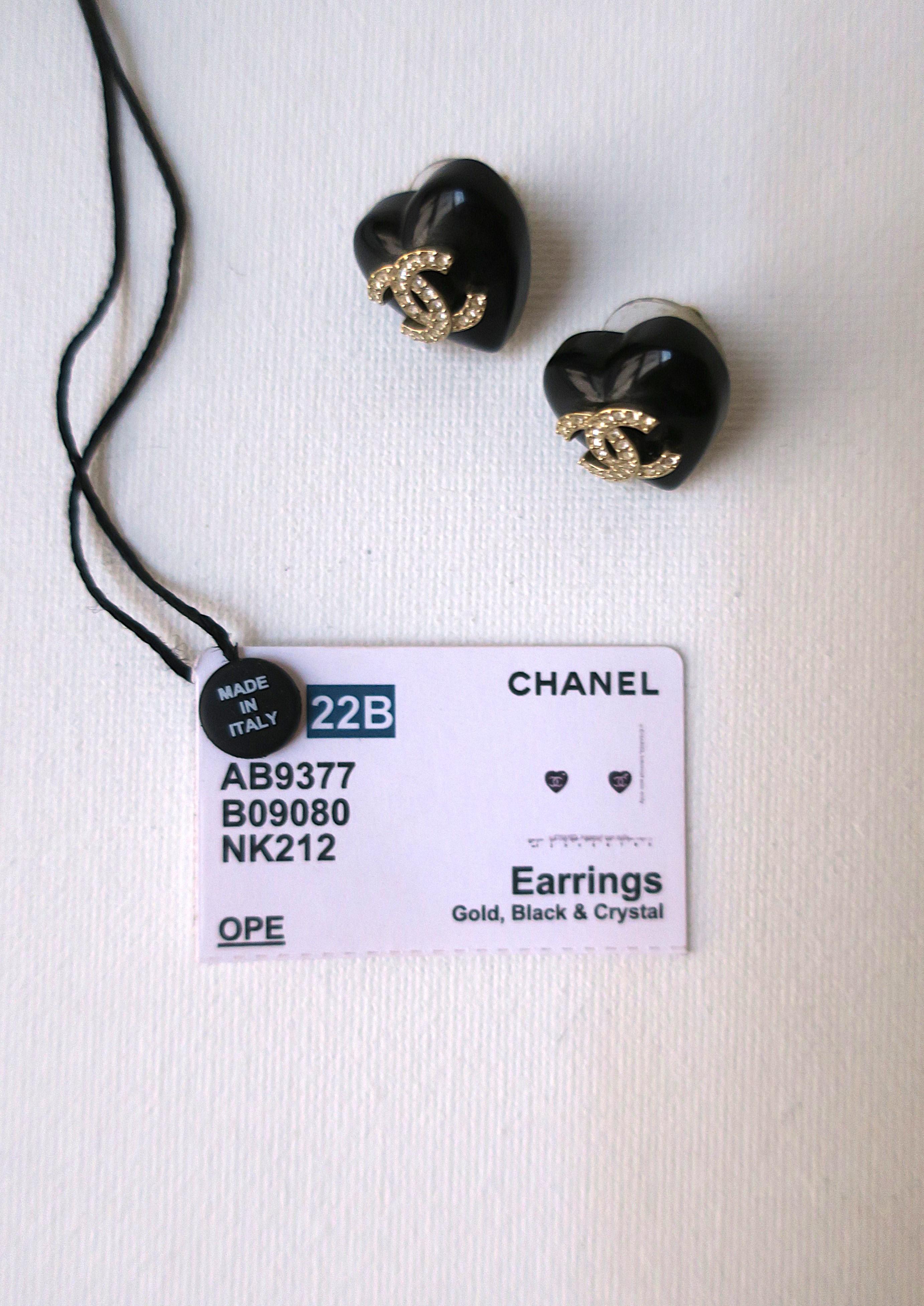 Chanel Heart Earrings, Pair For Sale 2