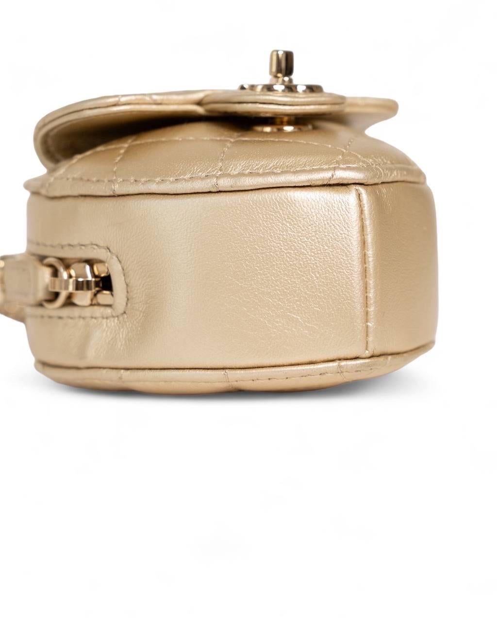 Chanel Heart Micro Timeless Oro Borsa a Tracolla For Sale 3