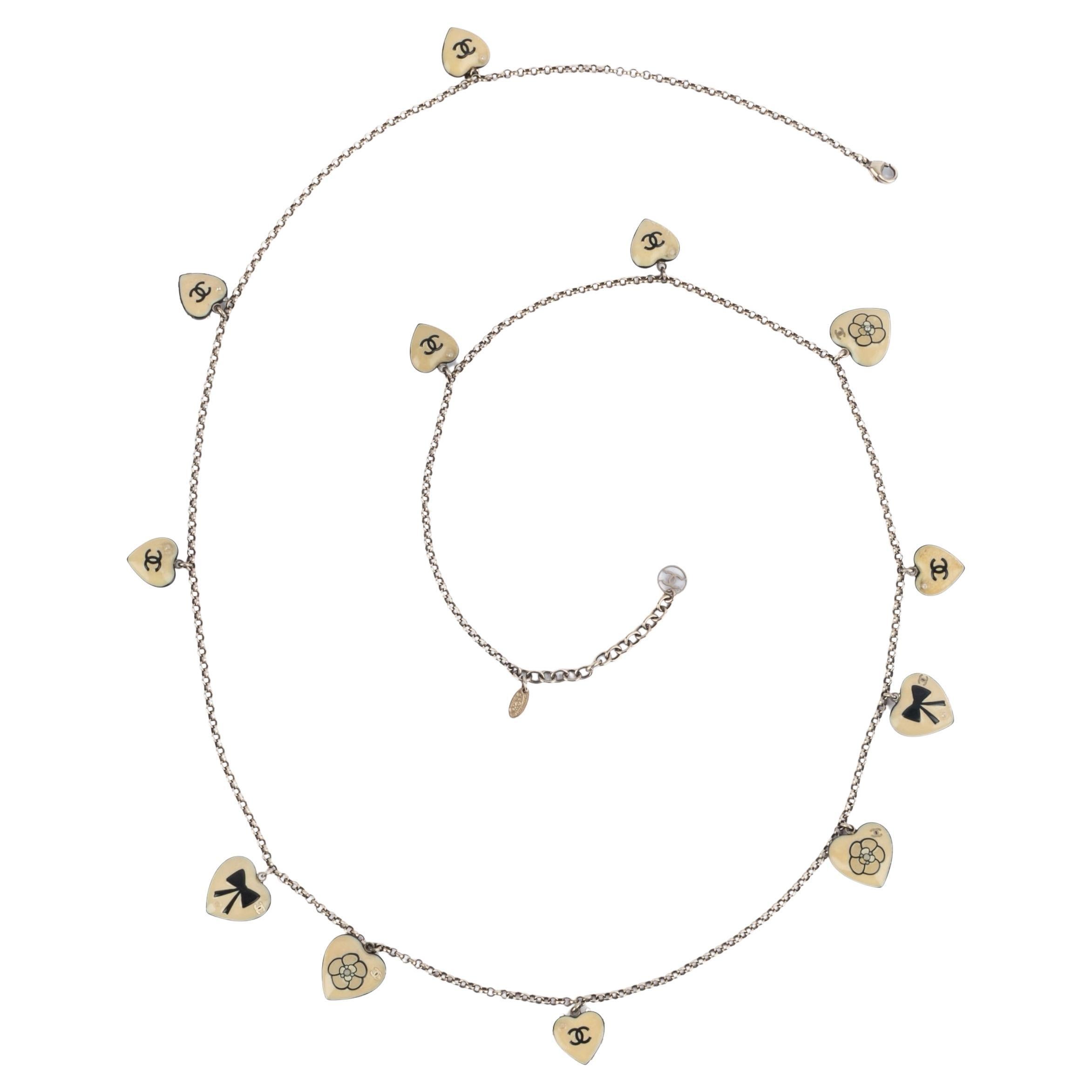 Collana a cuore Chanel primavera 2006 in vendita