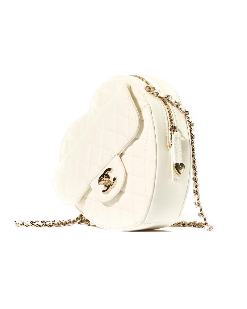 Chanel Corazón Intemporal Mediana Pelle Bianca Trapuntata en Excelente estado para la venta en Torre Del Greco, IT