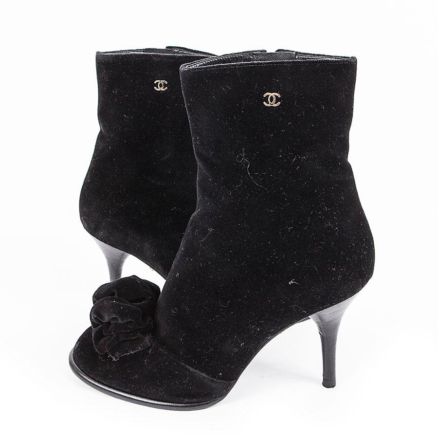 Chanel Heeled Ankle Boots Size 39 For Sale at 1stDibs | chanel heel ...