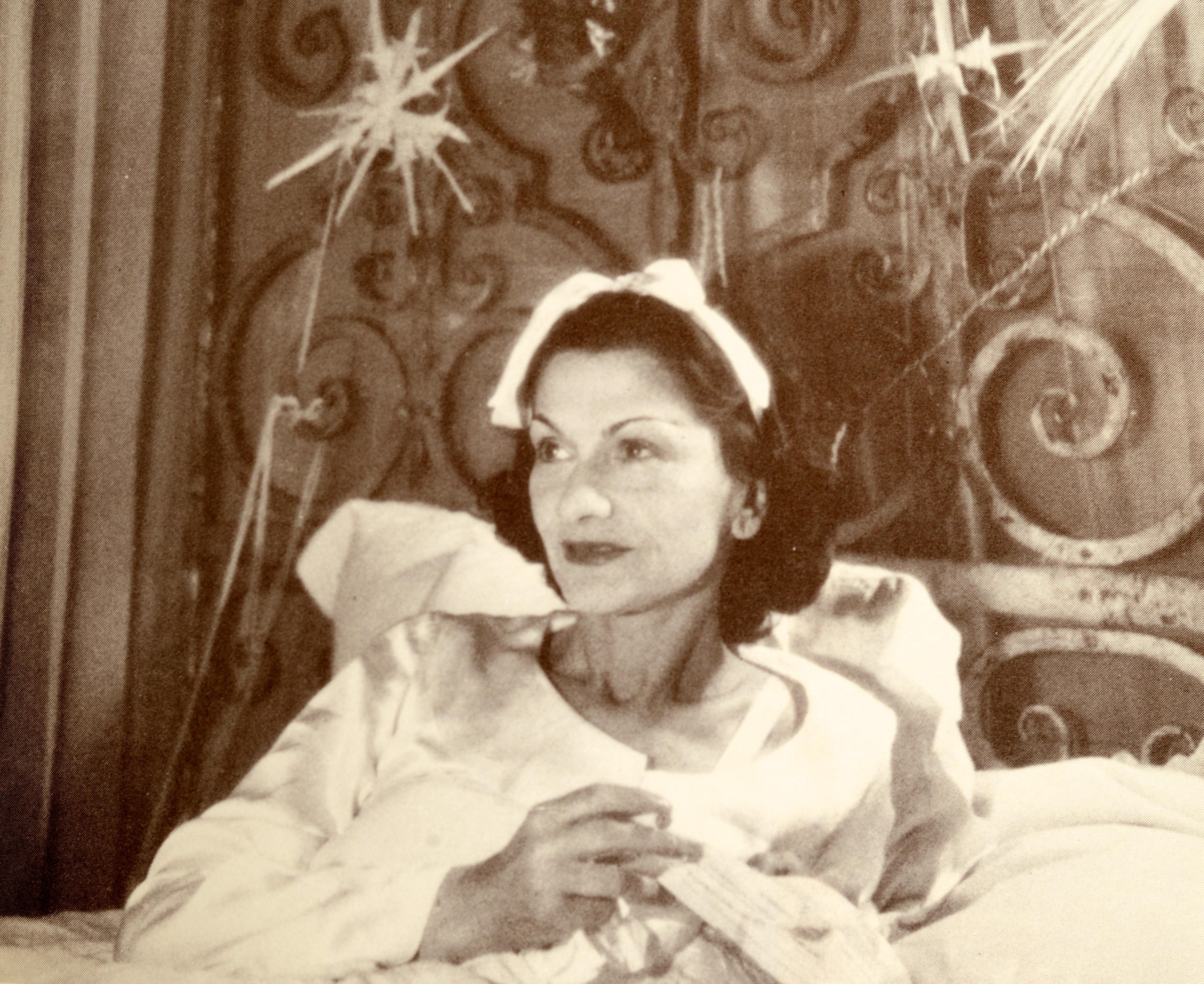 Chanel: Her Life, Her World, and the Woman Behind the Legend She Herself Created For Sale 9