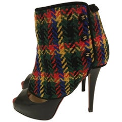 Chanel Tweed à chevrons rouge et multicolore guêtres guêtres bottes couvre-chaussures