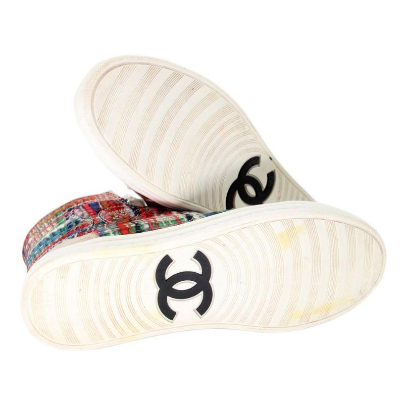 Beige Chanel High Top Zip 36 Tweed CC Mother of Pearl Sneakers CC-0502N-0147 For Sale