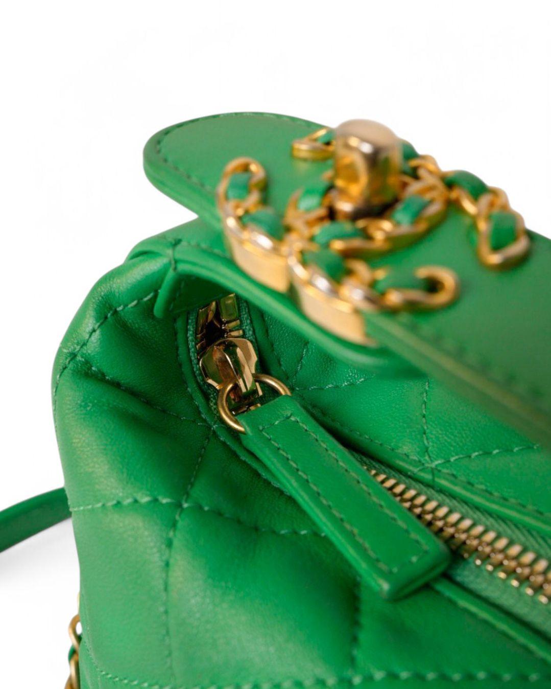Chanel Hobo 23 Matelasse Vert en vente 7