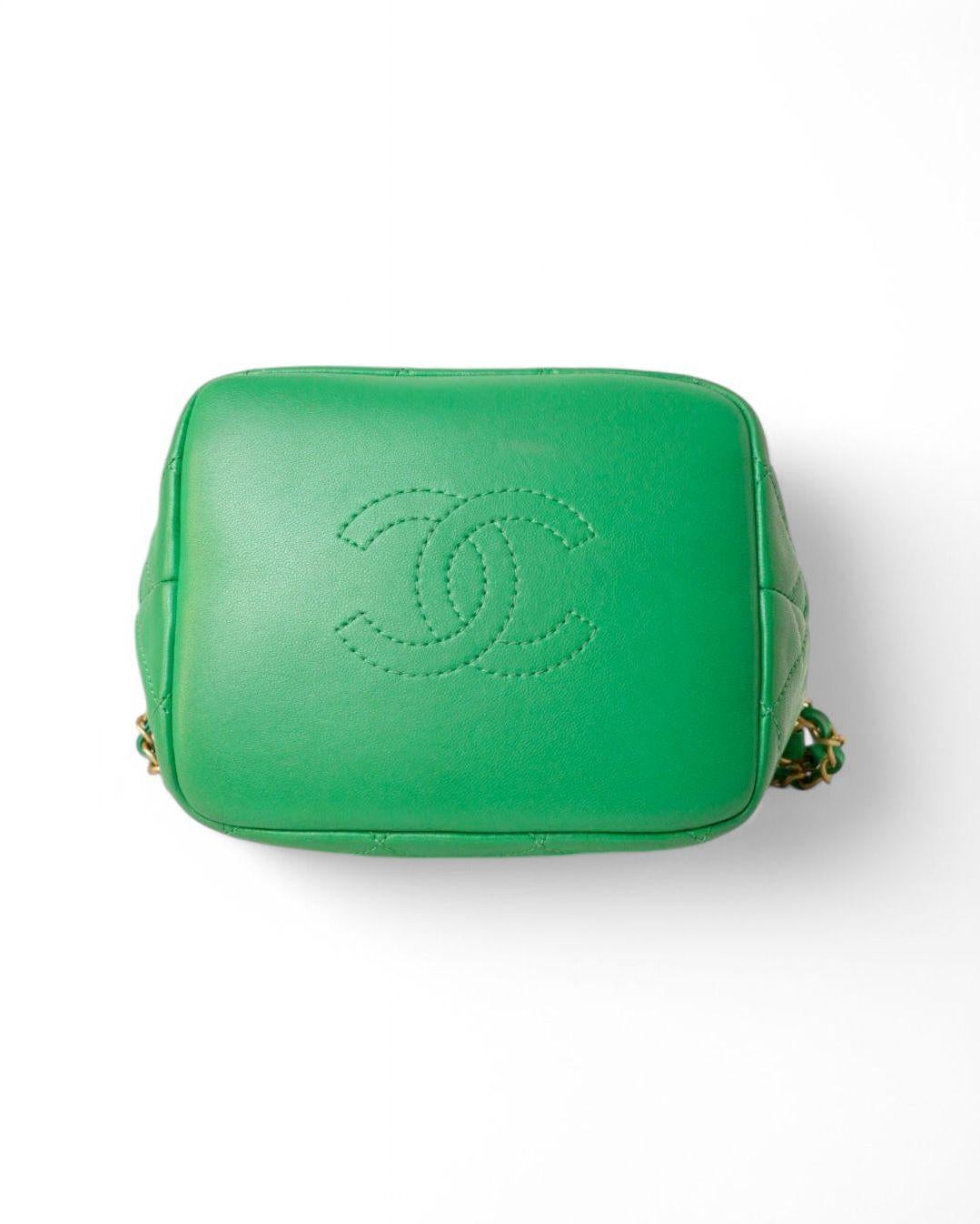 Chanel Hobo 23 Matelasse Vert en vente 1