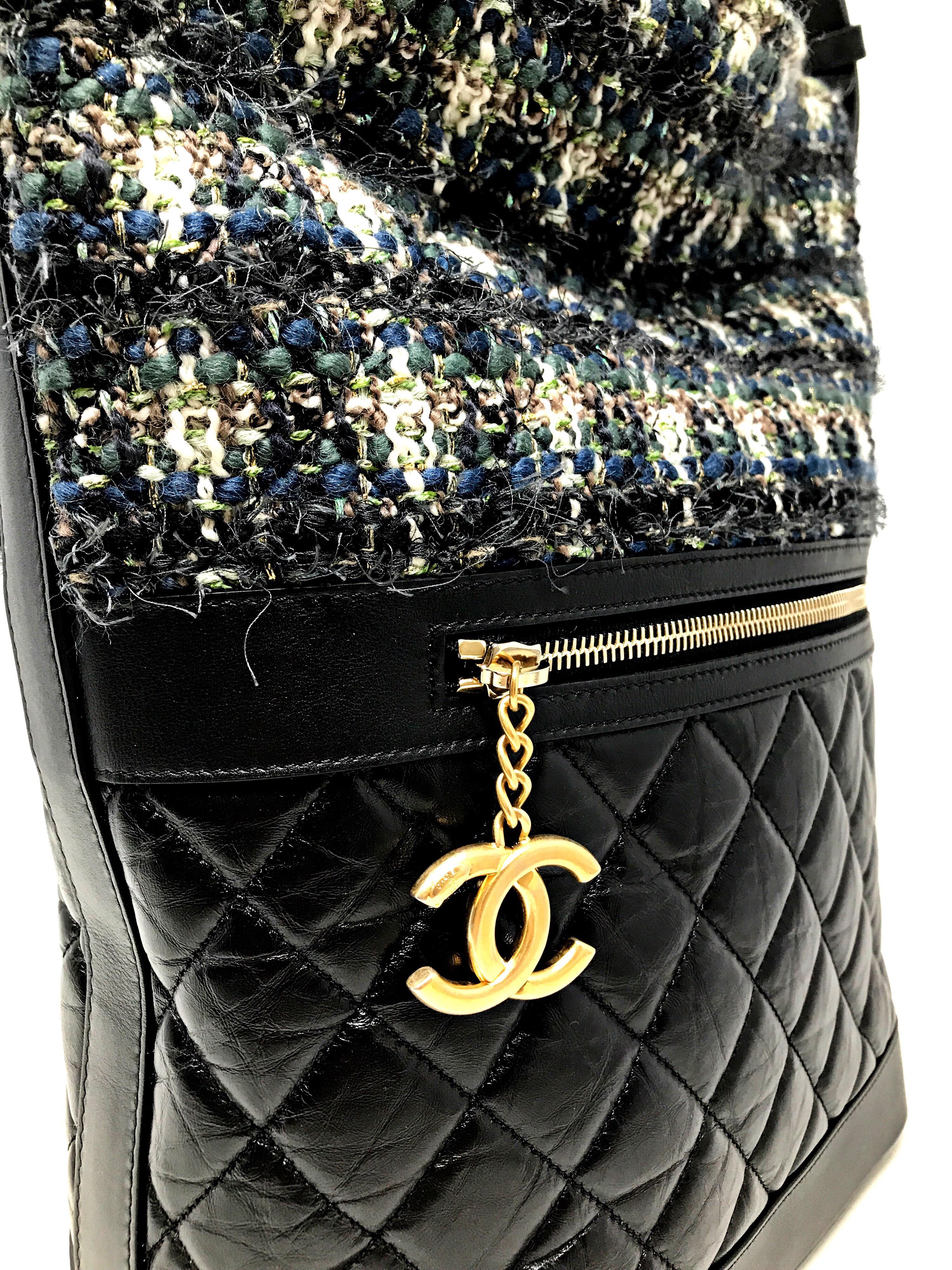 Black CHANEL Hobo bag green multicolor and lambskin leather black , 2018