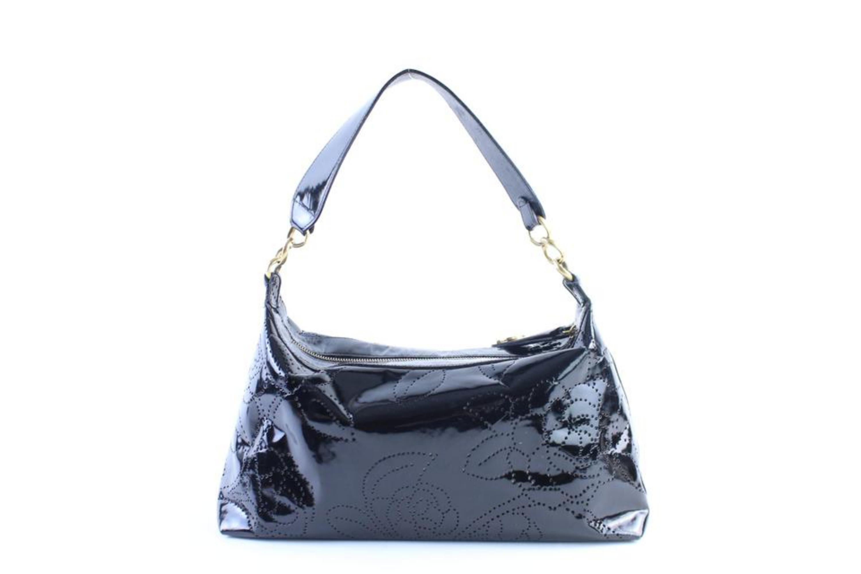 Chanel Hobo Embossed Camellia 7cr0326 Black Patent Leather Shoulder Bag For Sale 6
