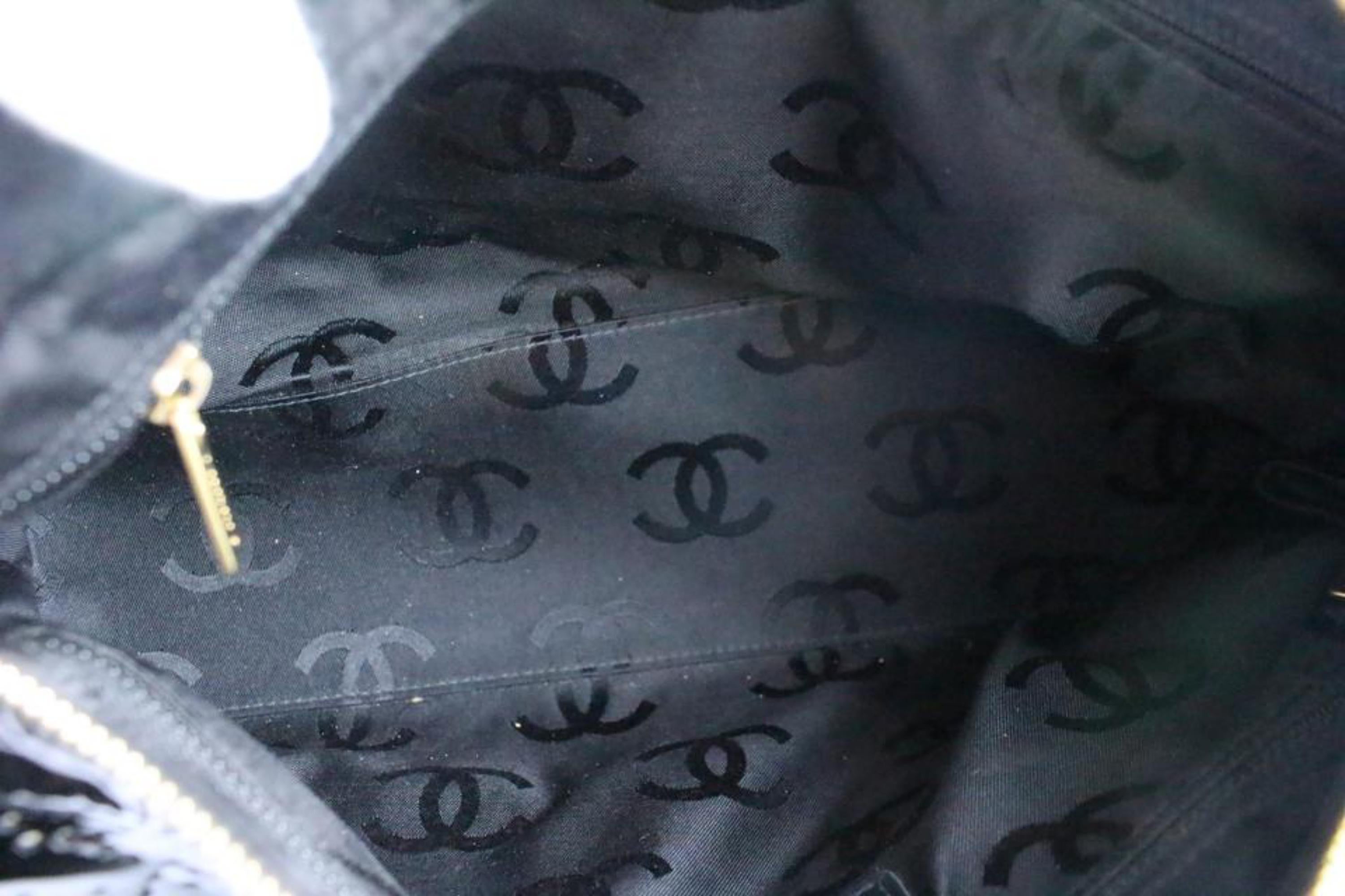 Women's Chanel Hobo Embossed Camellia 7cr0326 Black Patent Leather Shoulder Bag For Sale