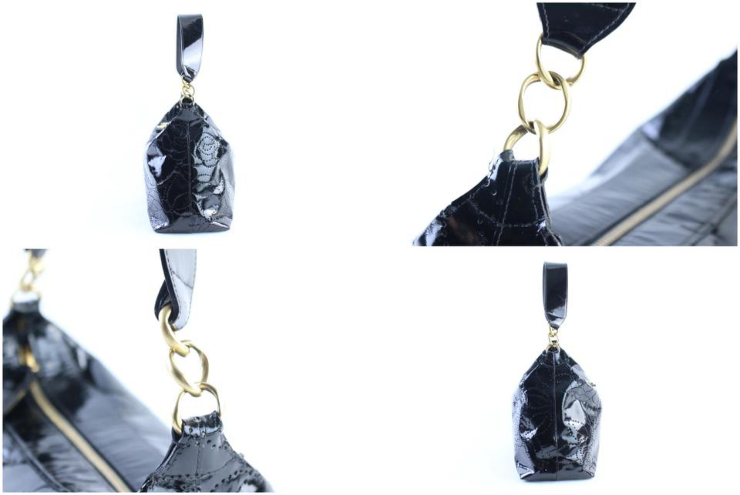 Chanel Hobo Embossed Camellia 7cr0326 Black Patent Leather Shoulder Bag For Sale 3