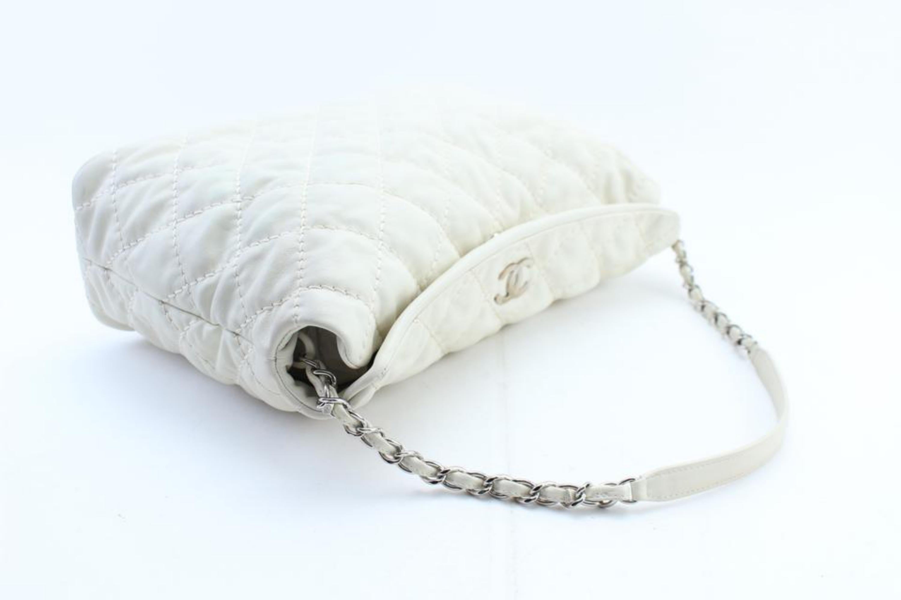 Gray Chanel Hobo French Riviera 13cr0228 Ivory Quilted Leather Shoulder Bag For Sale