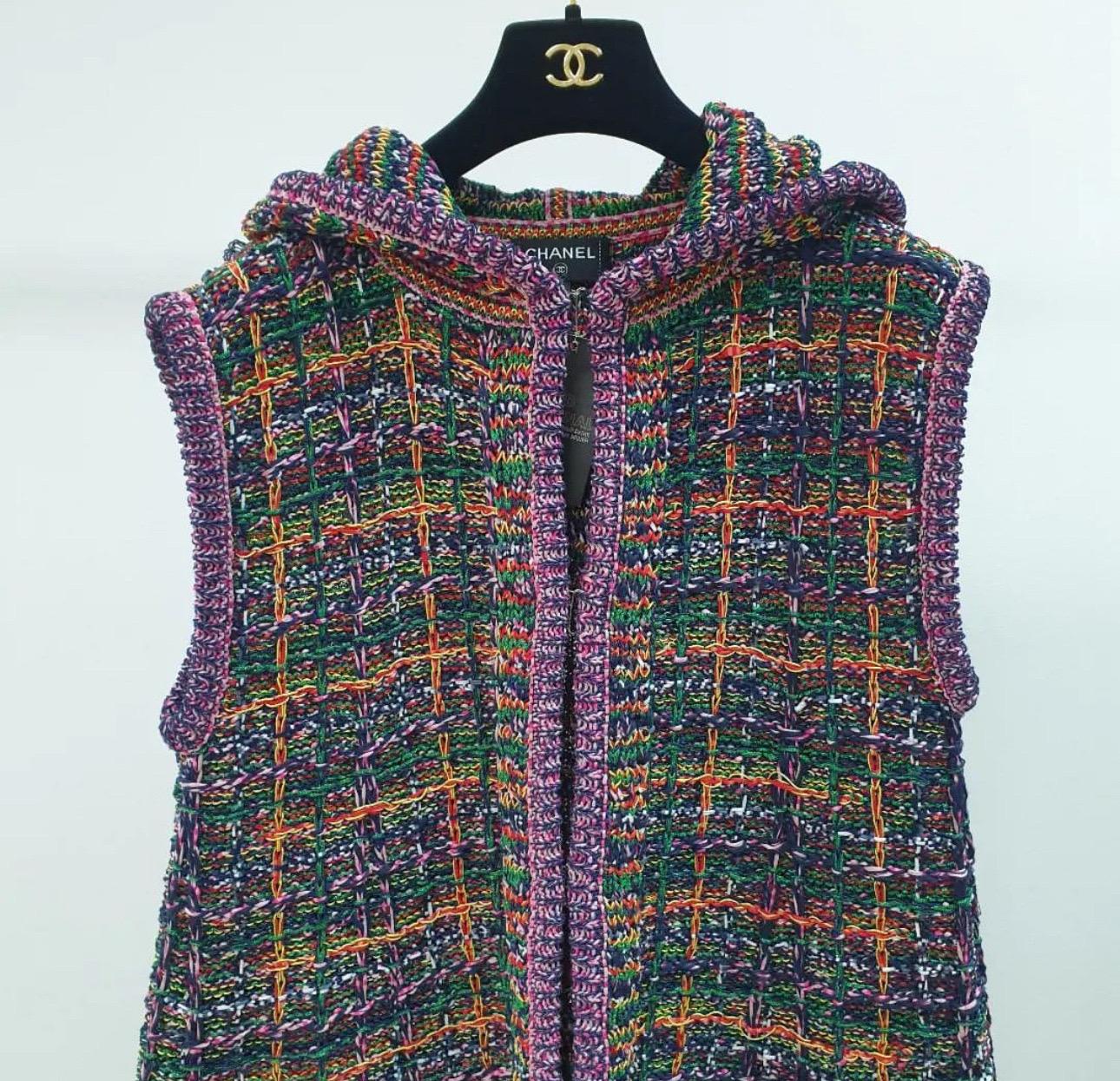 Women's CHANEL Hooded Knit Gilet Vest  For Sale