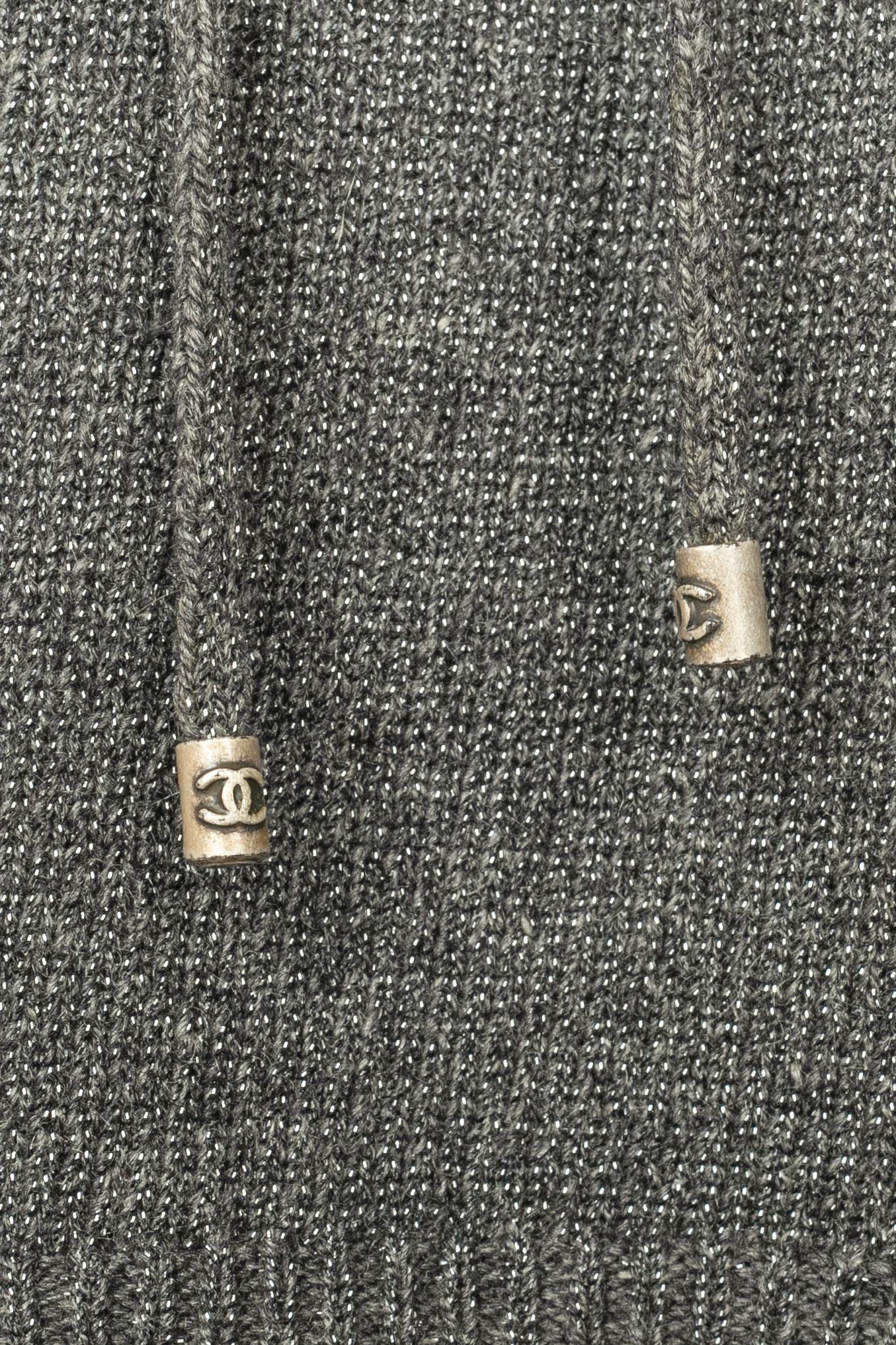 Chanel Kapuzenpulli 1998 im Angebot 2