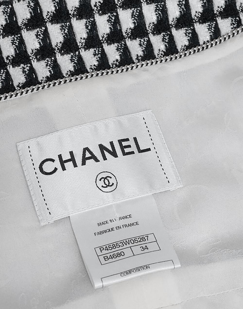 Chanel Heiße Cropped Tweed-Laufstegjacke im Angebot 6