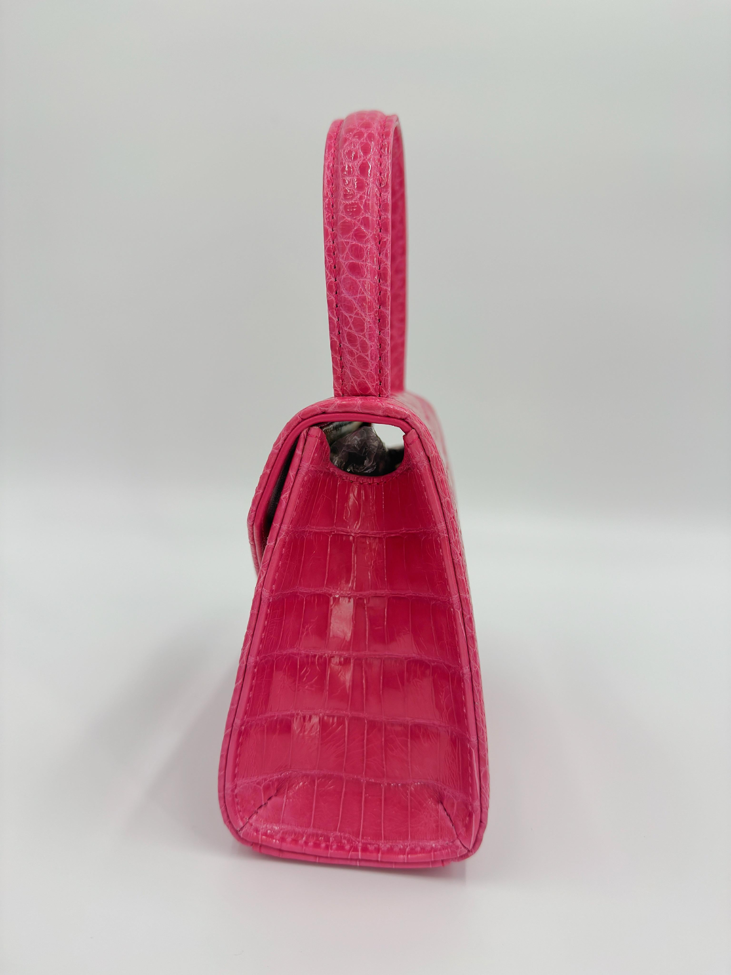 Chanel - Sac à main en crocodile rose vif en vente 11