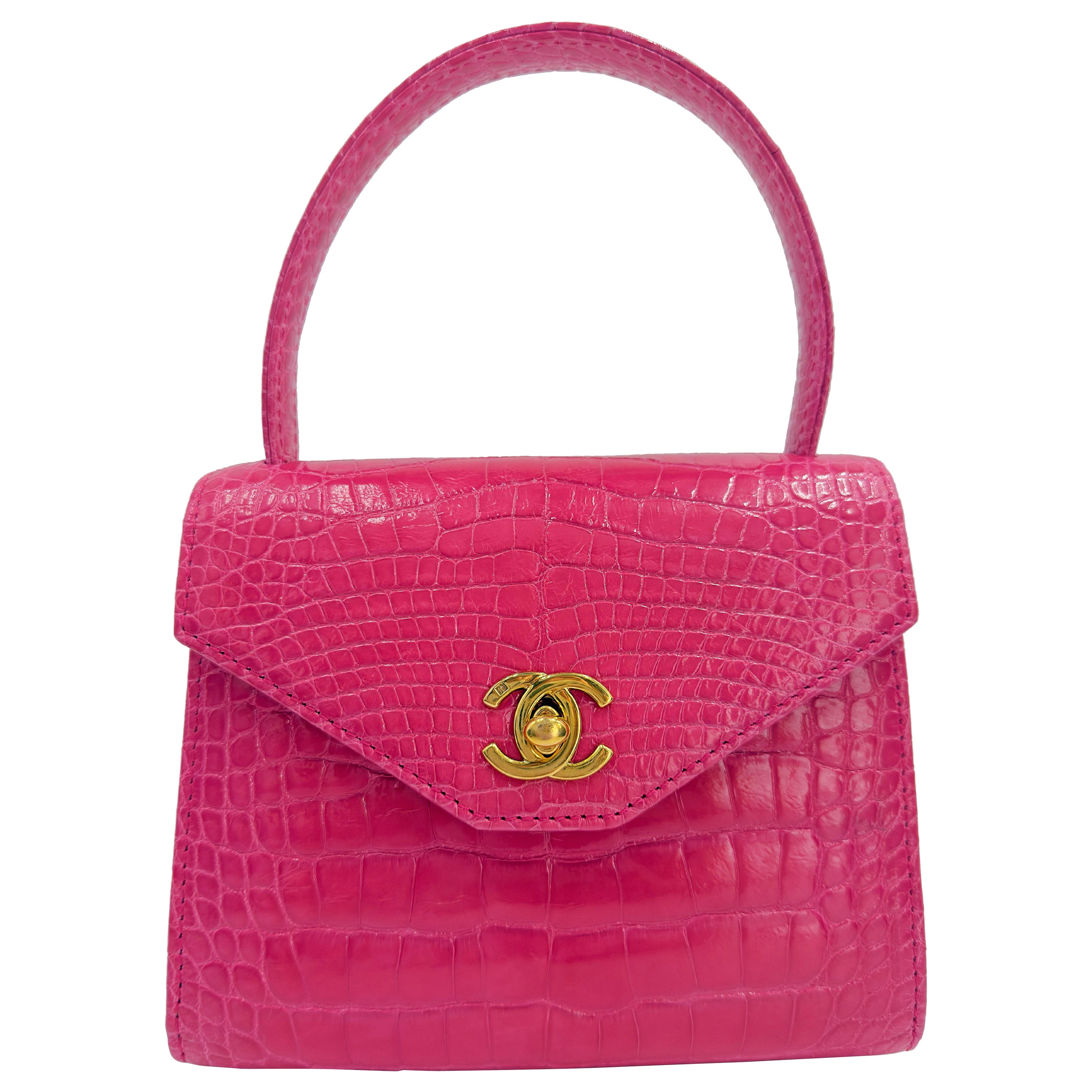 Chanel - Sac à main en crocodile rose vif en vente