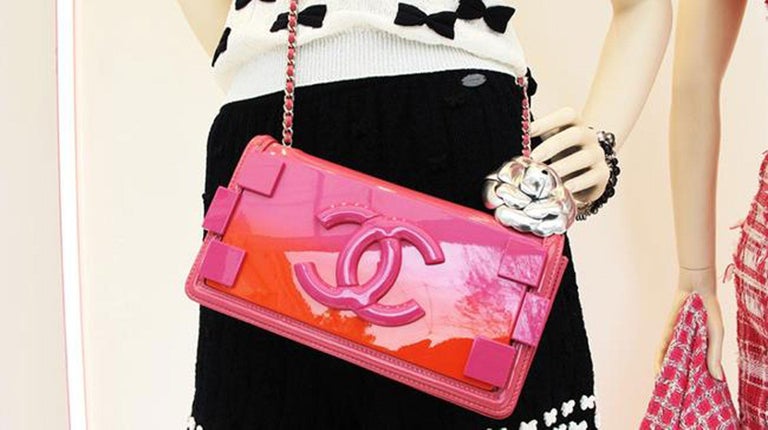Chanel Hot Pink Ombre Patent Leather Brick Flap Crossbody Convertible Clutch  For Sale at 1stDibs