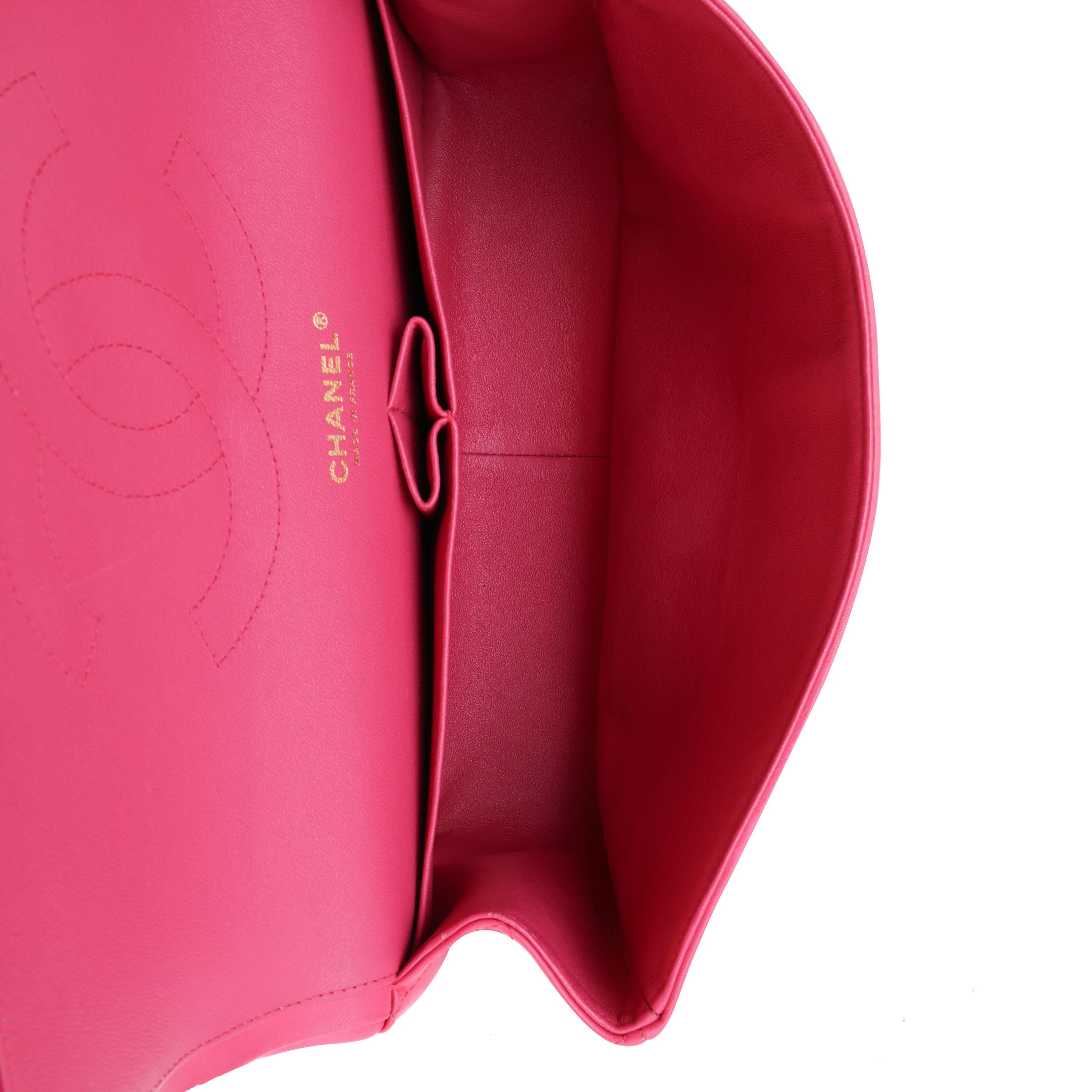 Klassische Jumbo-Doppelklappentasche aus gestepptem Lammfell in Hot Pink 2
