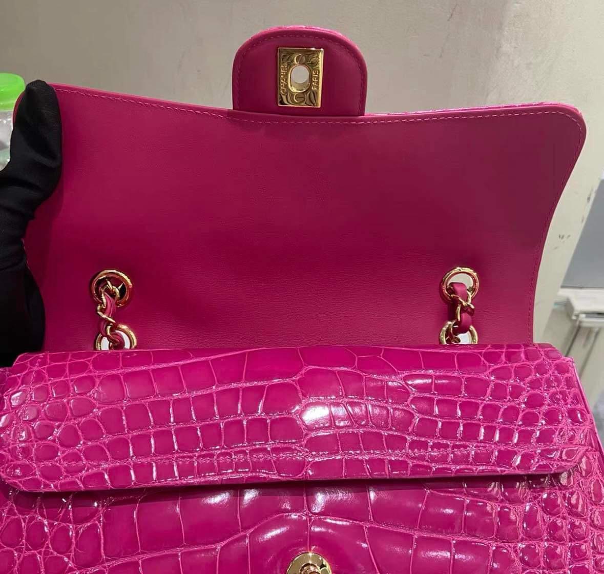 Chanel Hot Pink Shiny Alligator Jumbo Double Flap Bag with Gold Hardware For Sale 3