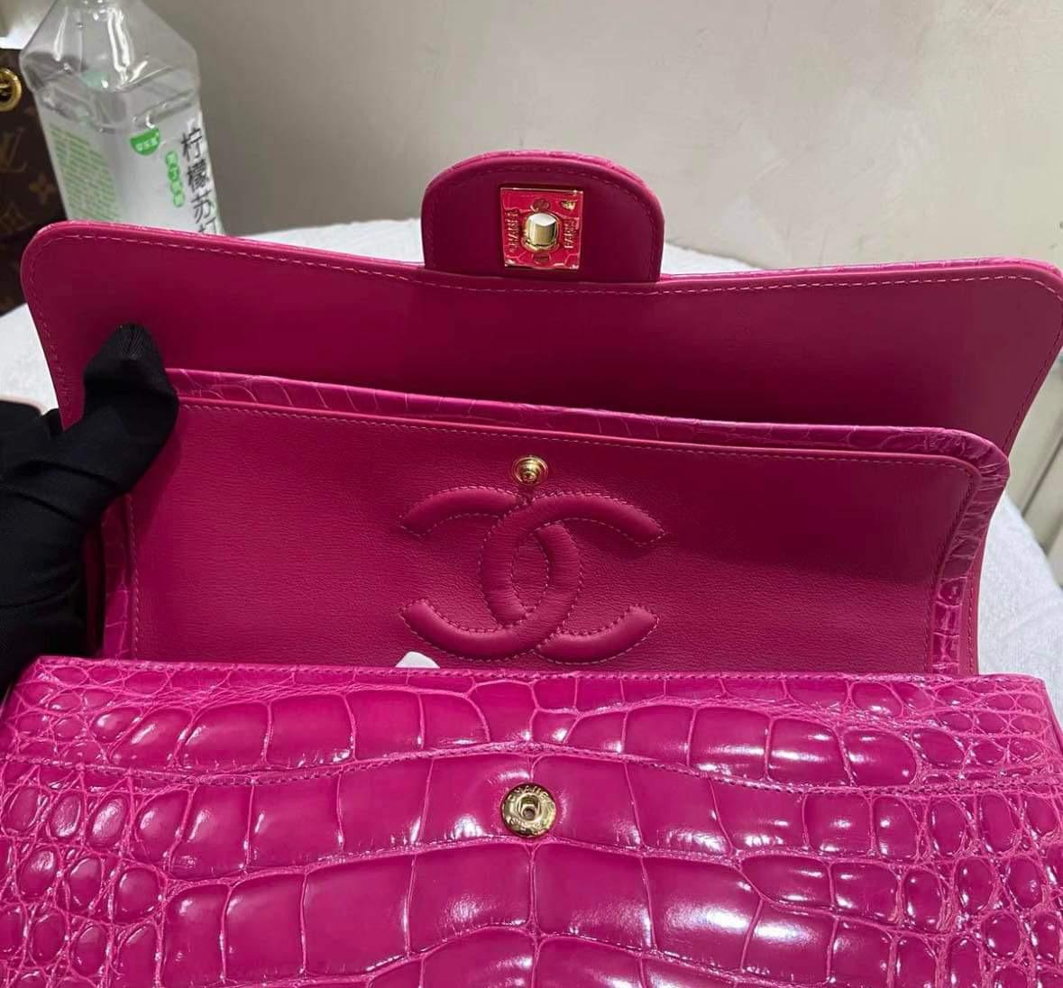 Chanel Hot Pink Shiny Alligator Jumbo Double Flap Bag with Gold Hardware For Sale 4