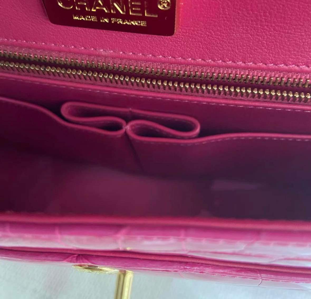 Chanel Hot Pink Shiny Alligator Jumbo Double Flap Tasche mit goldener Hardware im Angebot 5