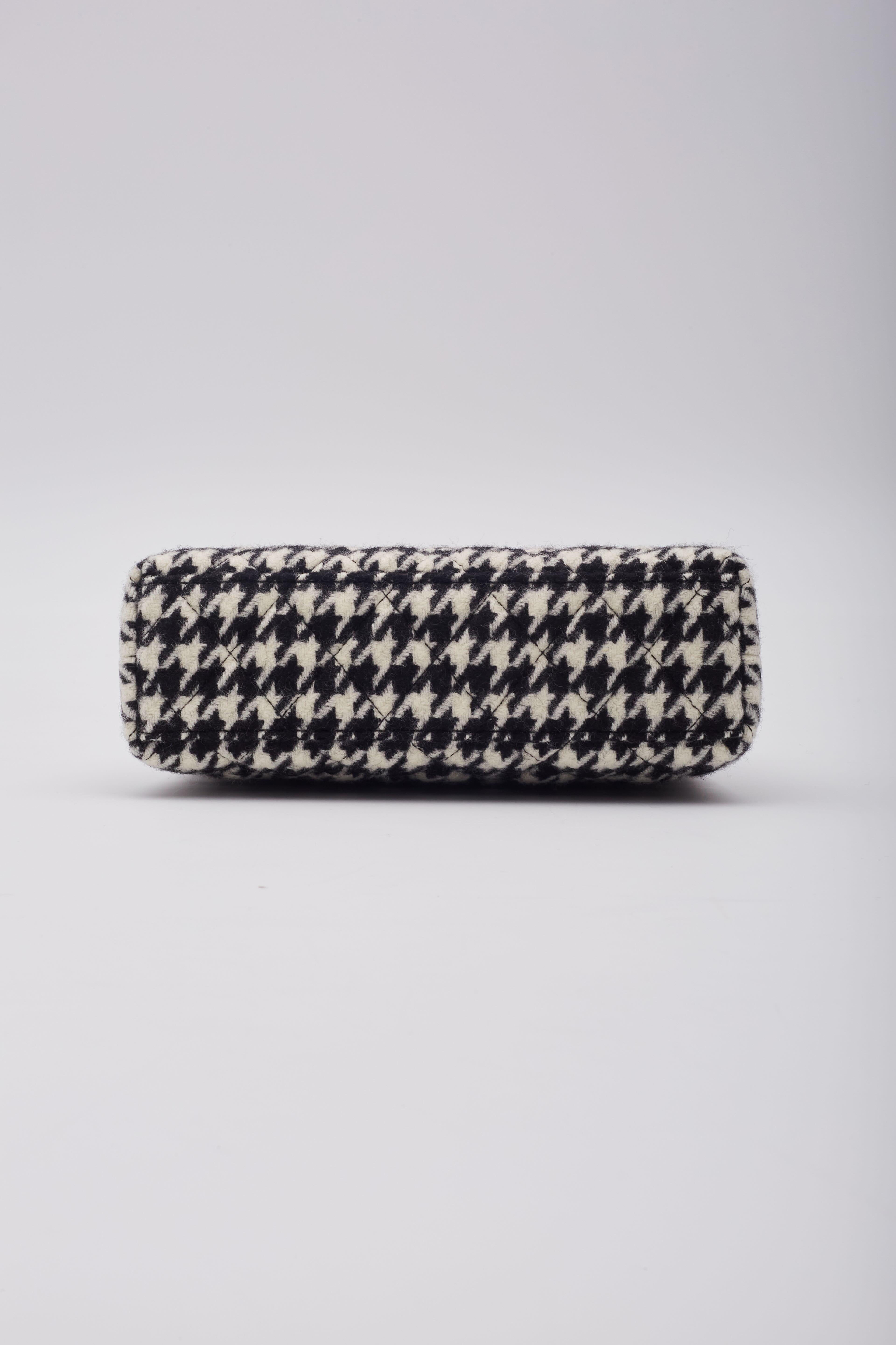 Chanel Houndstooth Black White Tweed Kelly Shopper Bag Small For Sale 3