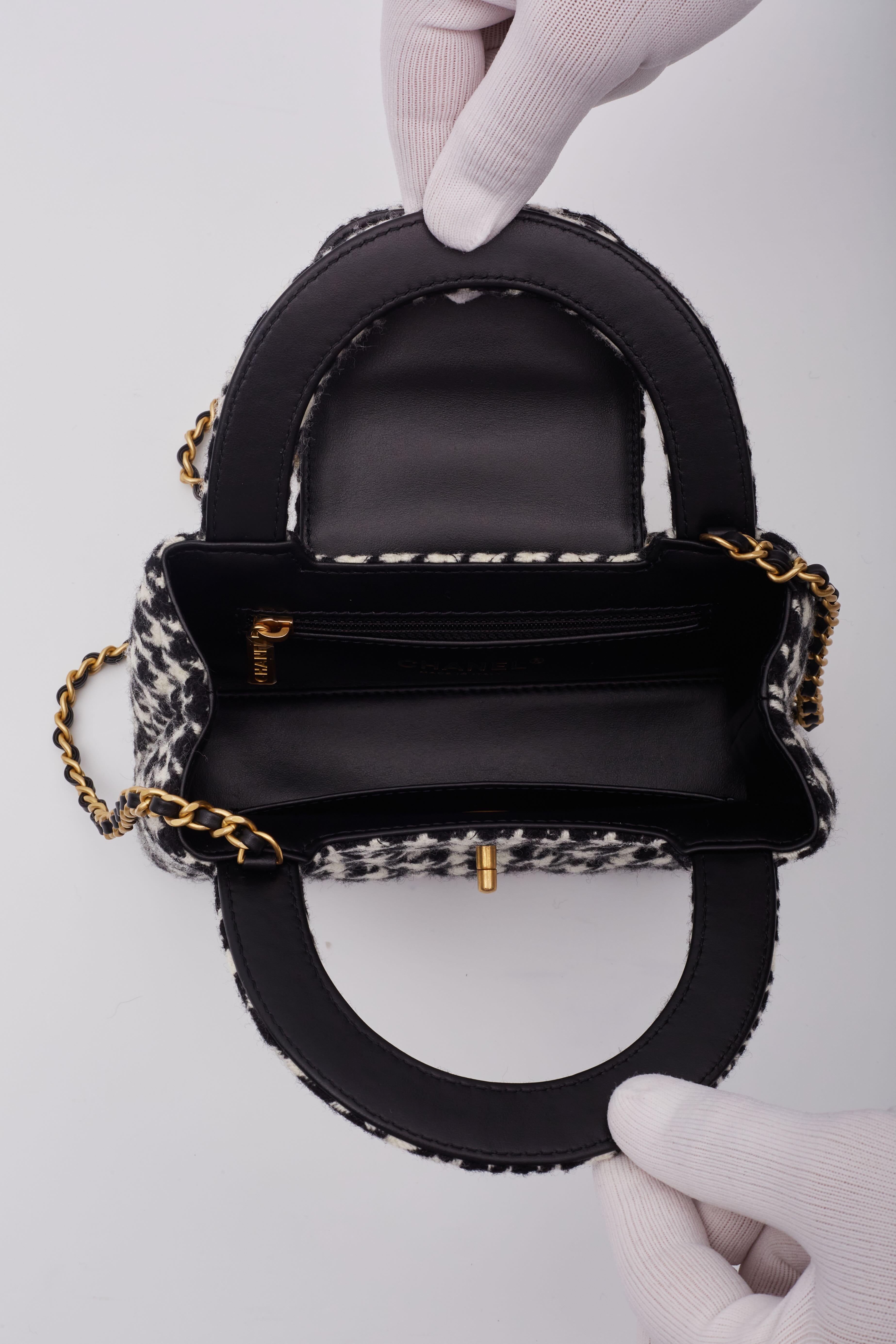 Chanel Houndstooth Black White Tweed Kelly Shopper Bag Small For Sale 5