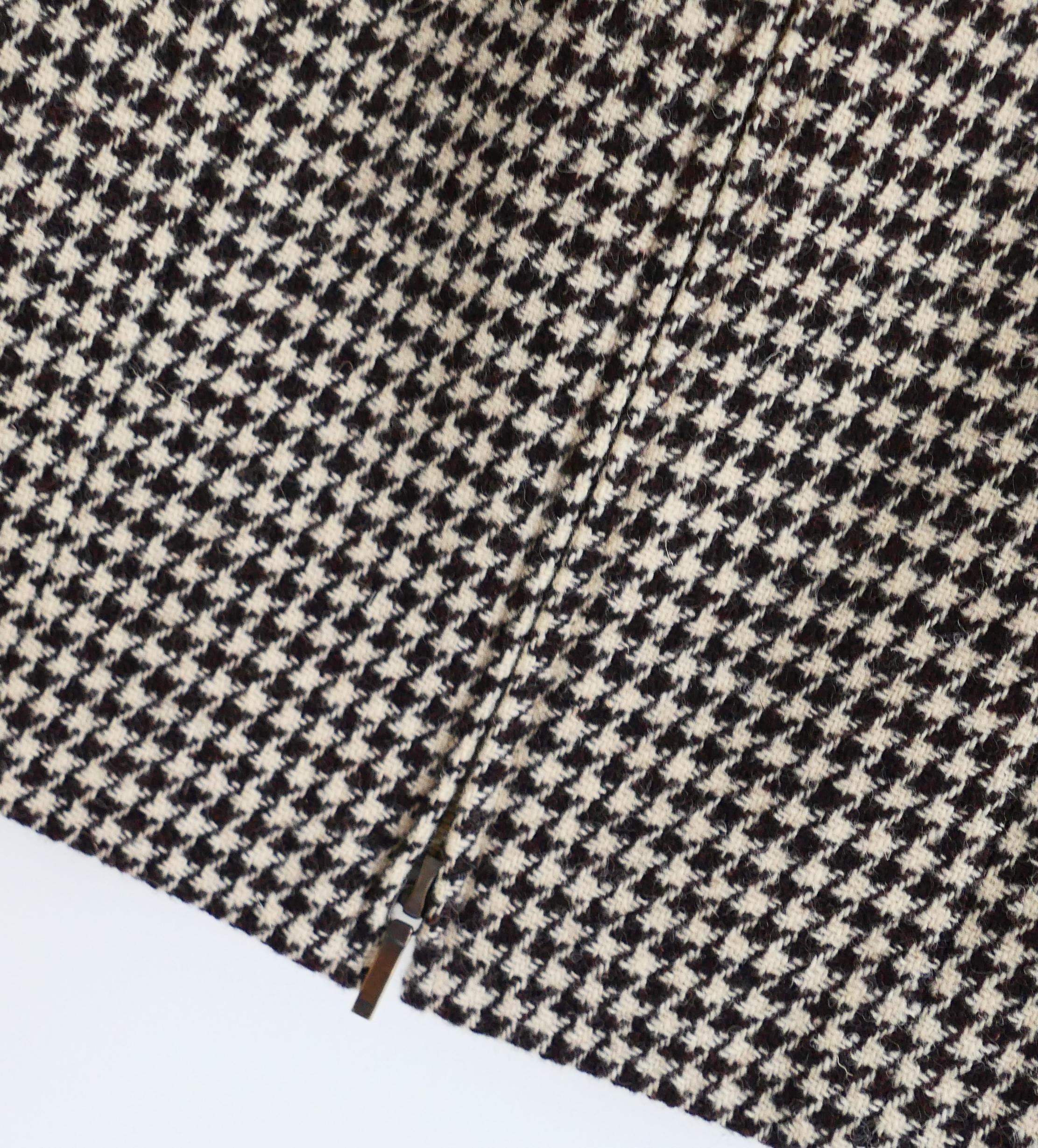 Chanel Jupe en tweed pied-de-poule avec fermeture éclair Automne 2015 15K en vente 2