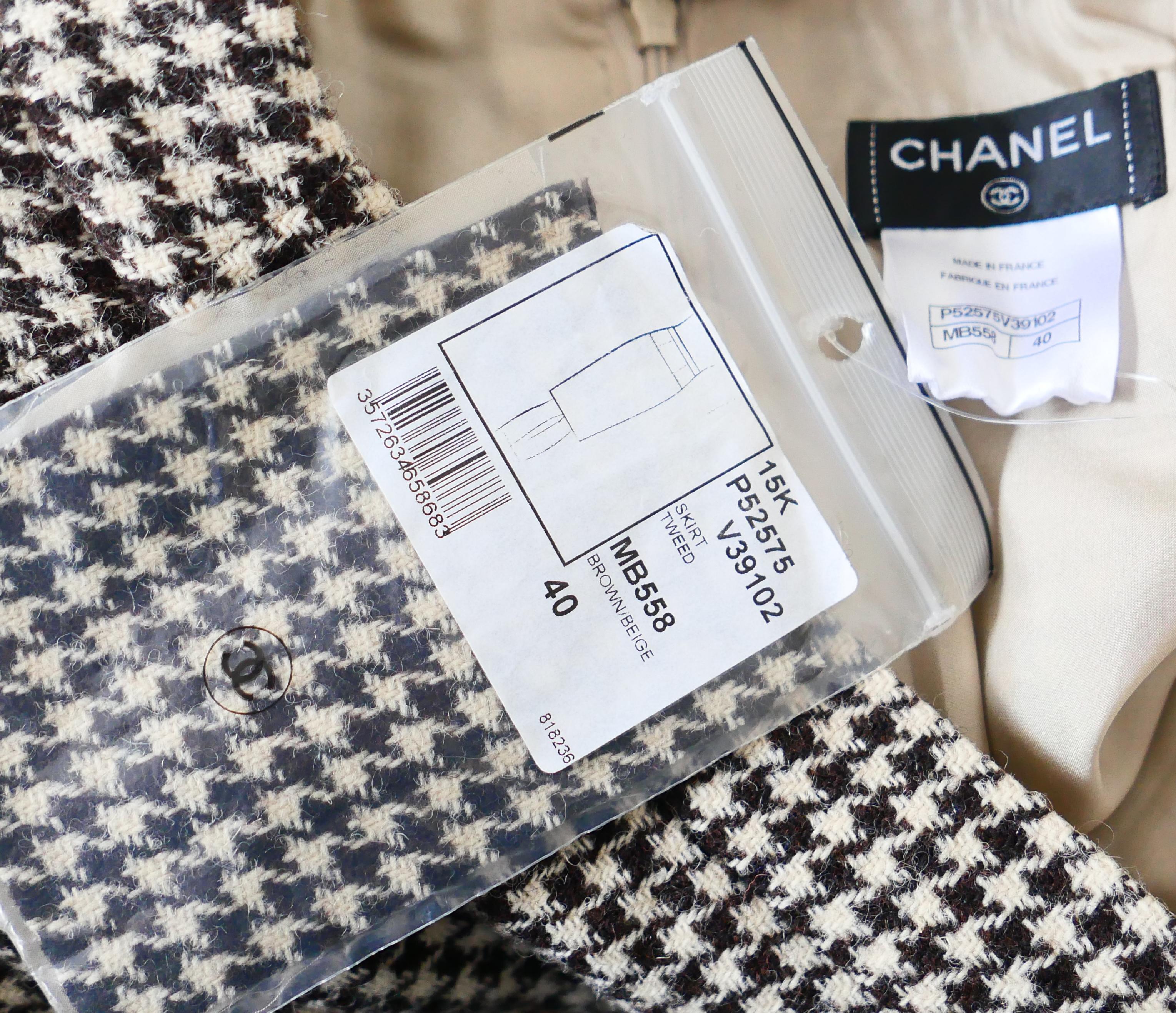 Chanel Jupe en tweed pied-de-poule avec fermeture éclair Automne 2015 15K en vente 3