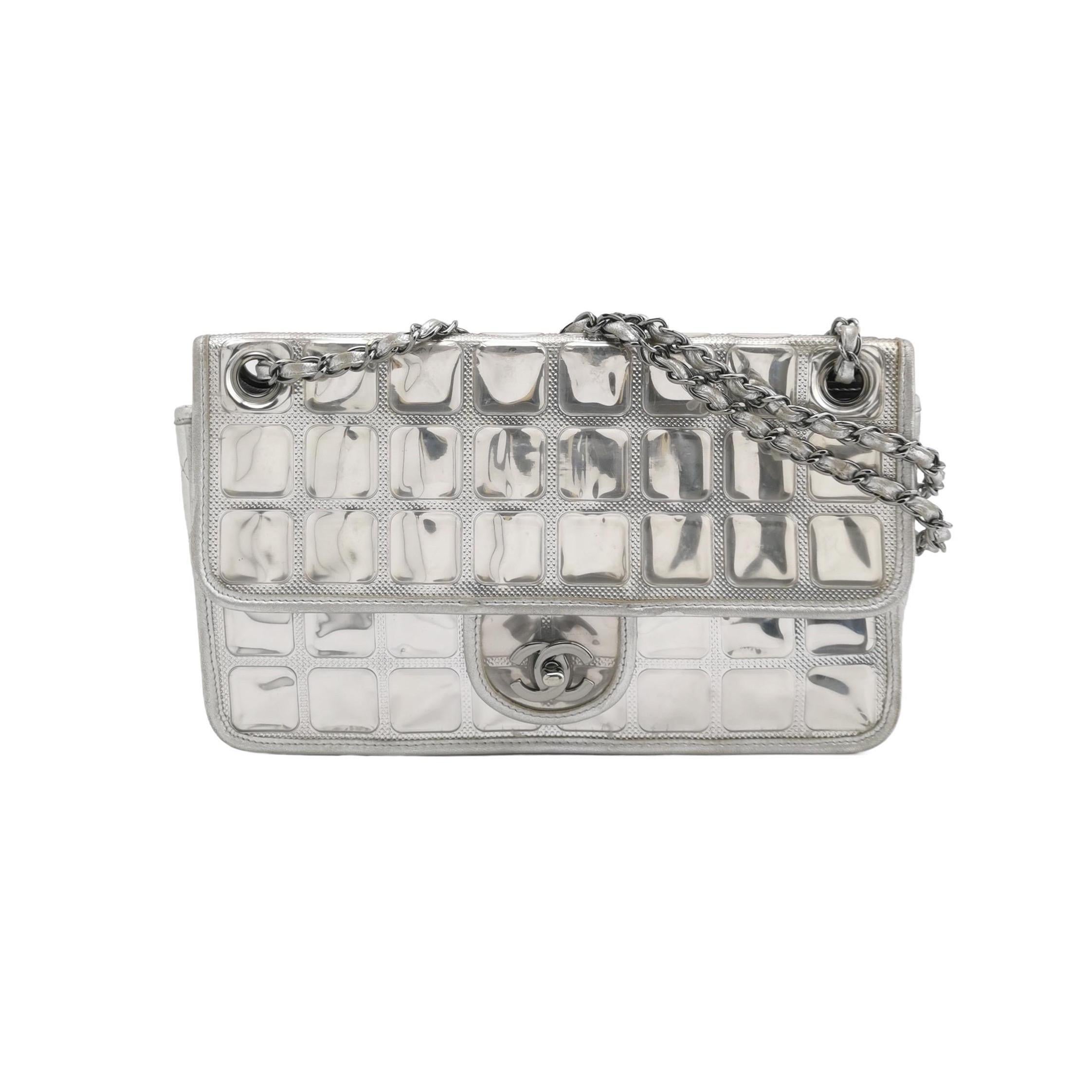 Chanel Ice Cube Chocolate Bar Classic Flap in PVC argento metallizzato con pelle