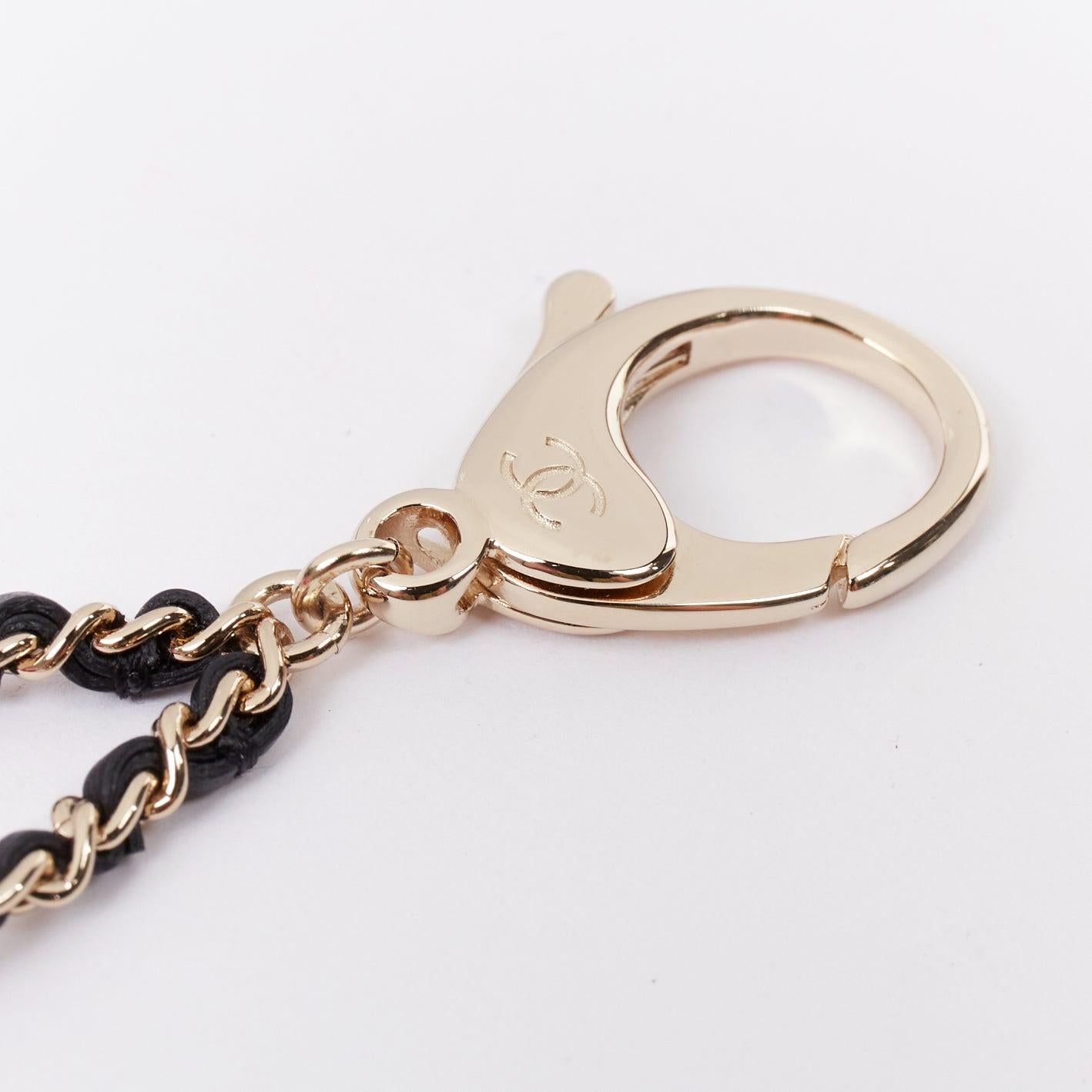 Donna CHANEL Icon hot pink mini flap bag gold CC logo chain lobster clasp charm in vendita