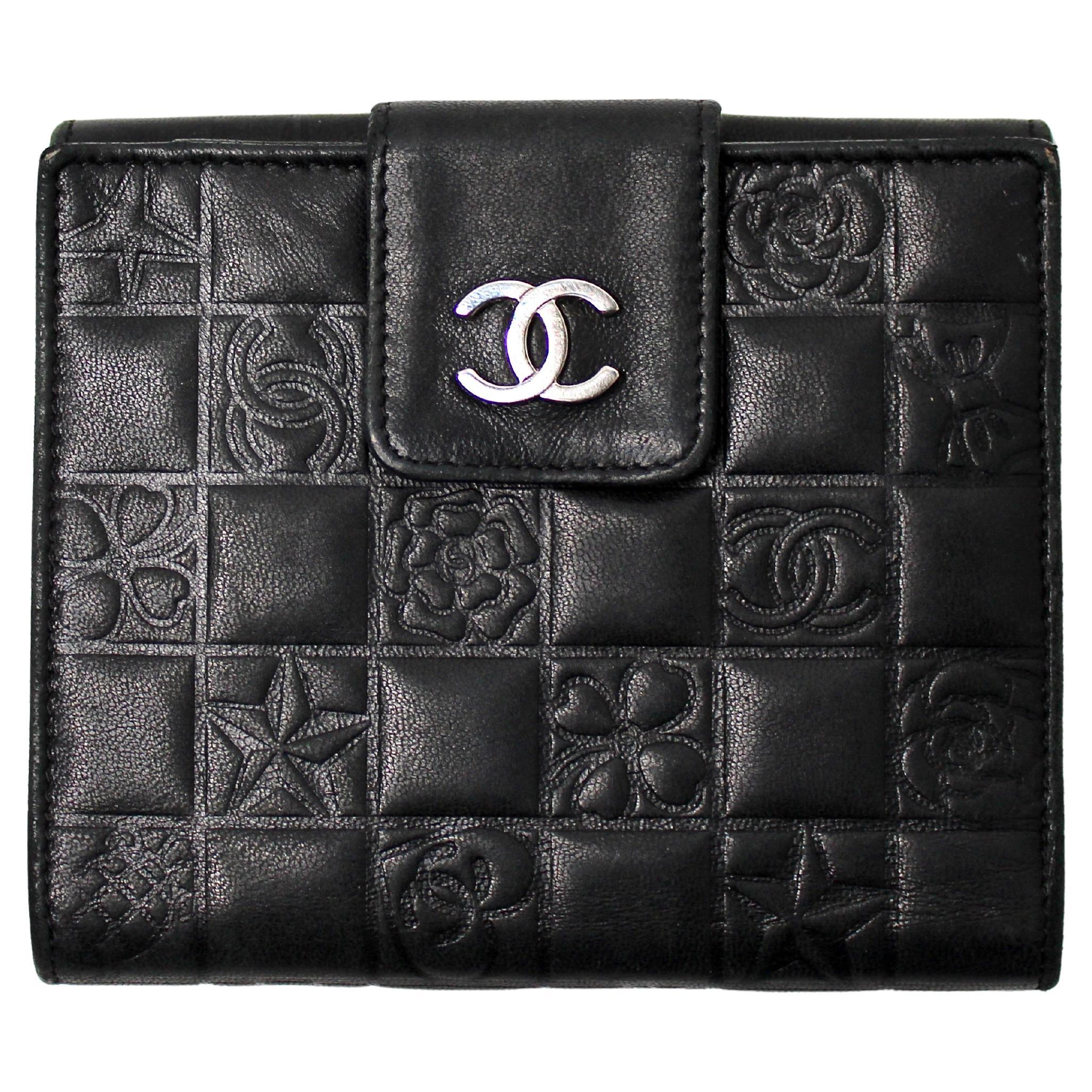 Chanel Icon Logo Embossed Black Lambskin Leather Wallet circa 2004 For Sale